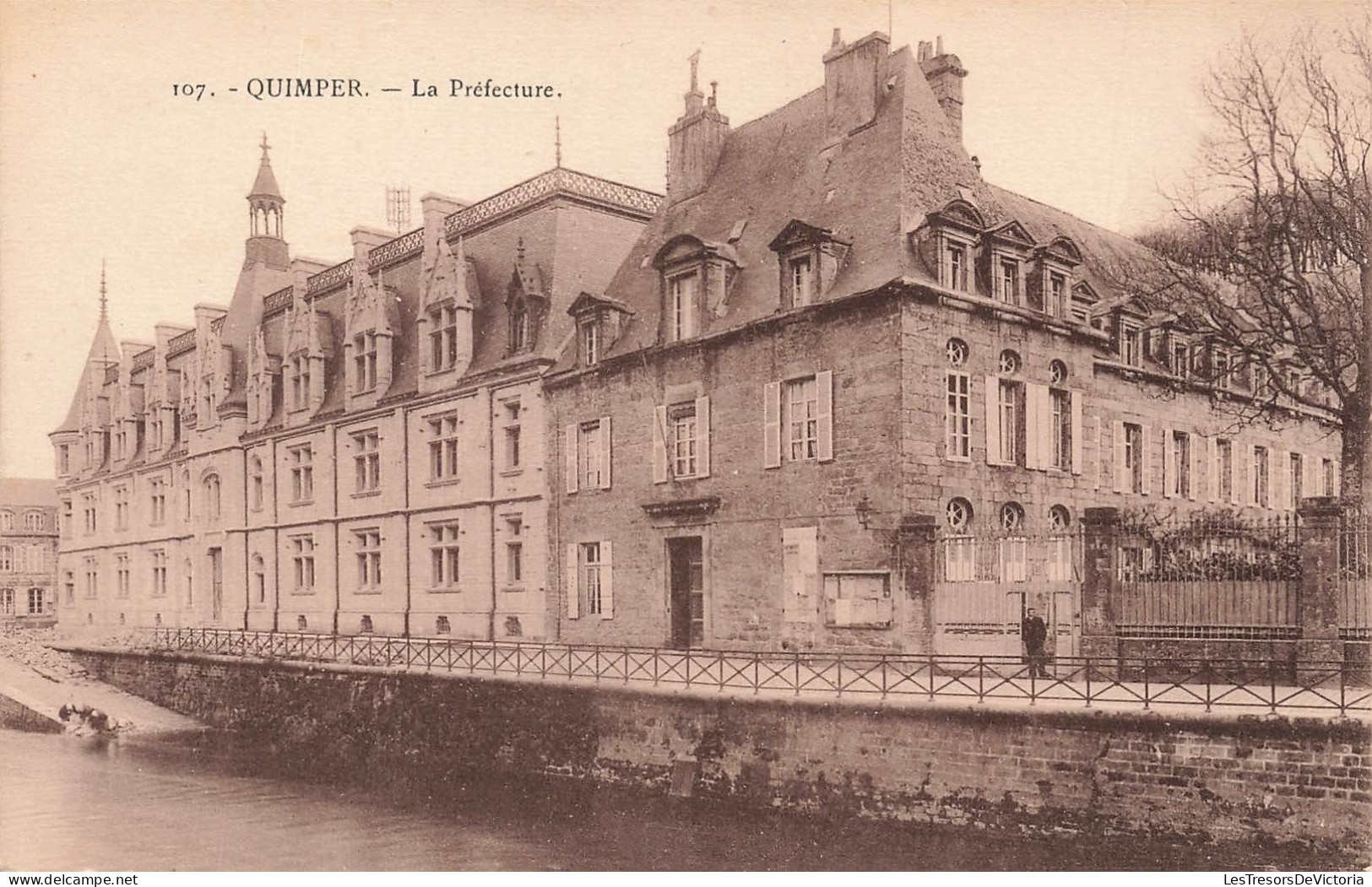 FRANCE - Quimper - Vue Panoramique De La Préfecture - Vue Générale De L'extérieur - Carte Postale Ancienne - Quimper