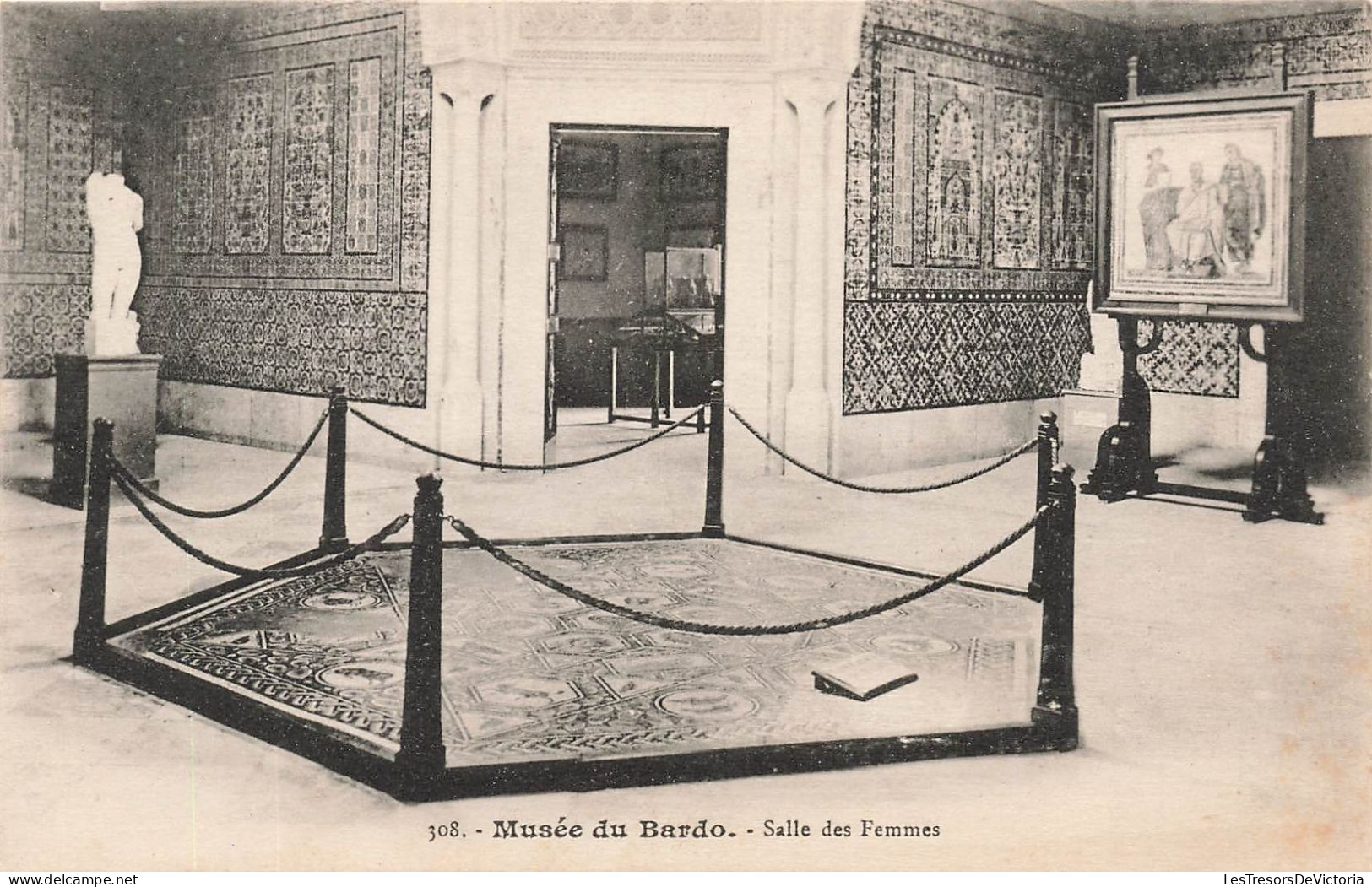 TUNISIE - Musée Du Bardo - Salle Des Femmes - Vue à L'intérieur Du Musée - Carte Postale Ancienne - Tunisie