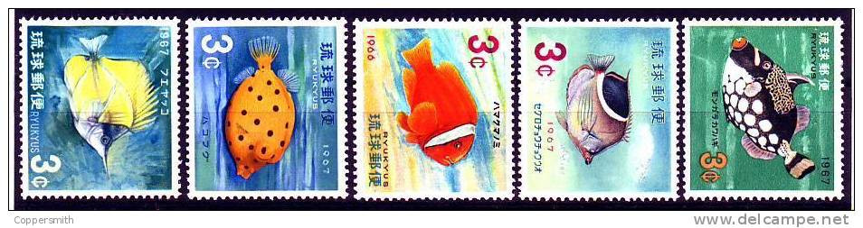 (004) Ryu Kyu  Fishes / Poissons / Fische / Vissen  ** / Mnh  Michel  180-84 - Ryukyu Islands