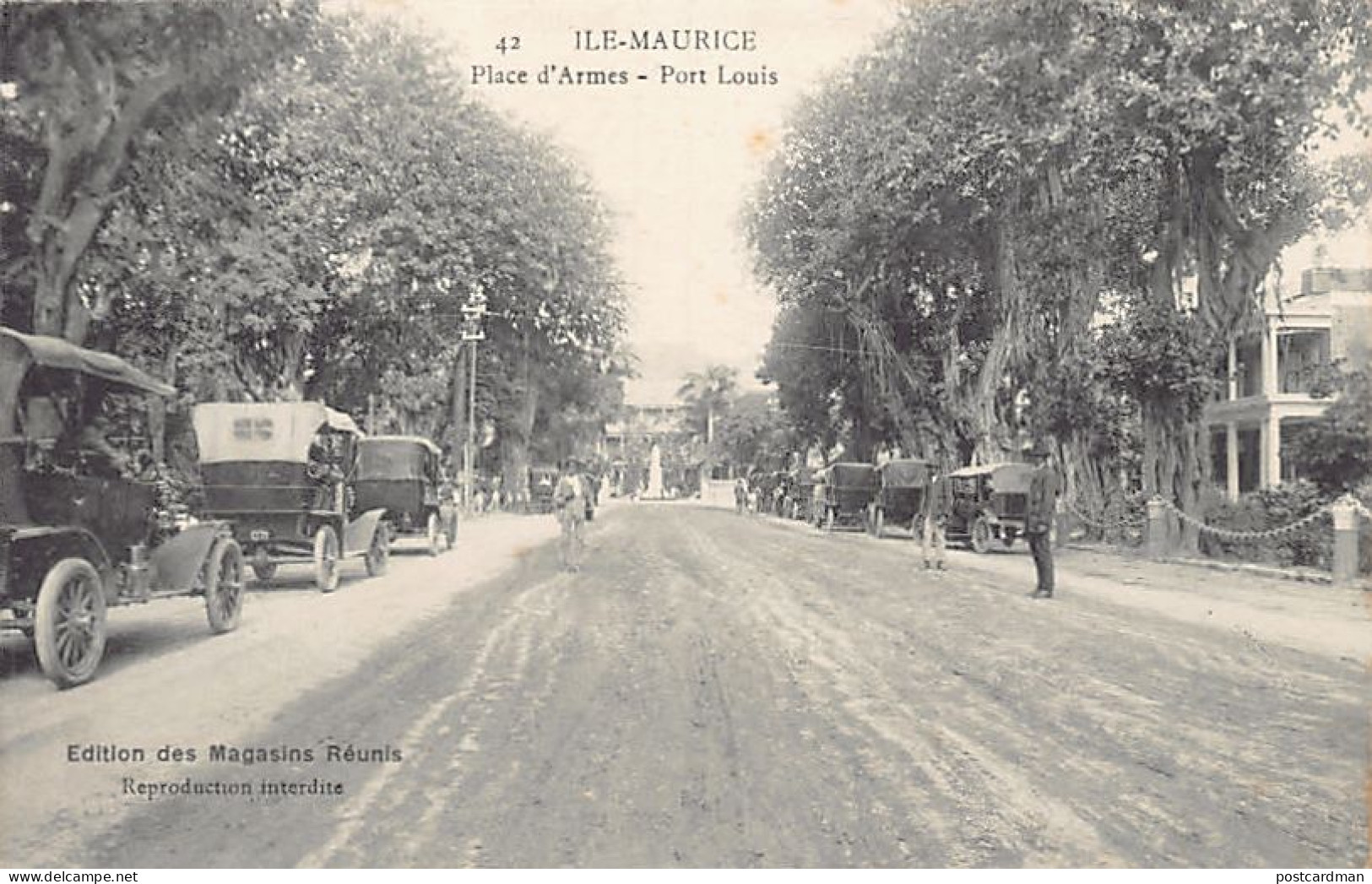 Mauritius - PORT LOUIS - Place D'Armes - Ed. Magasins Réunis 42 - Maurice