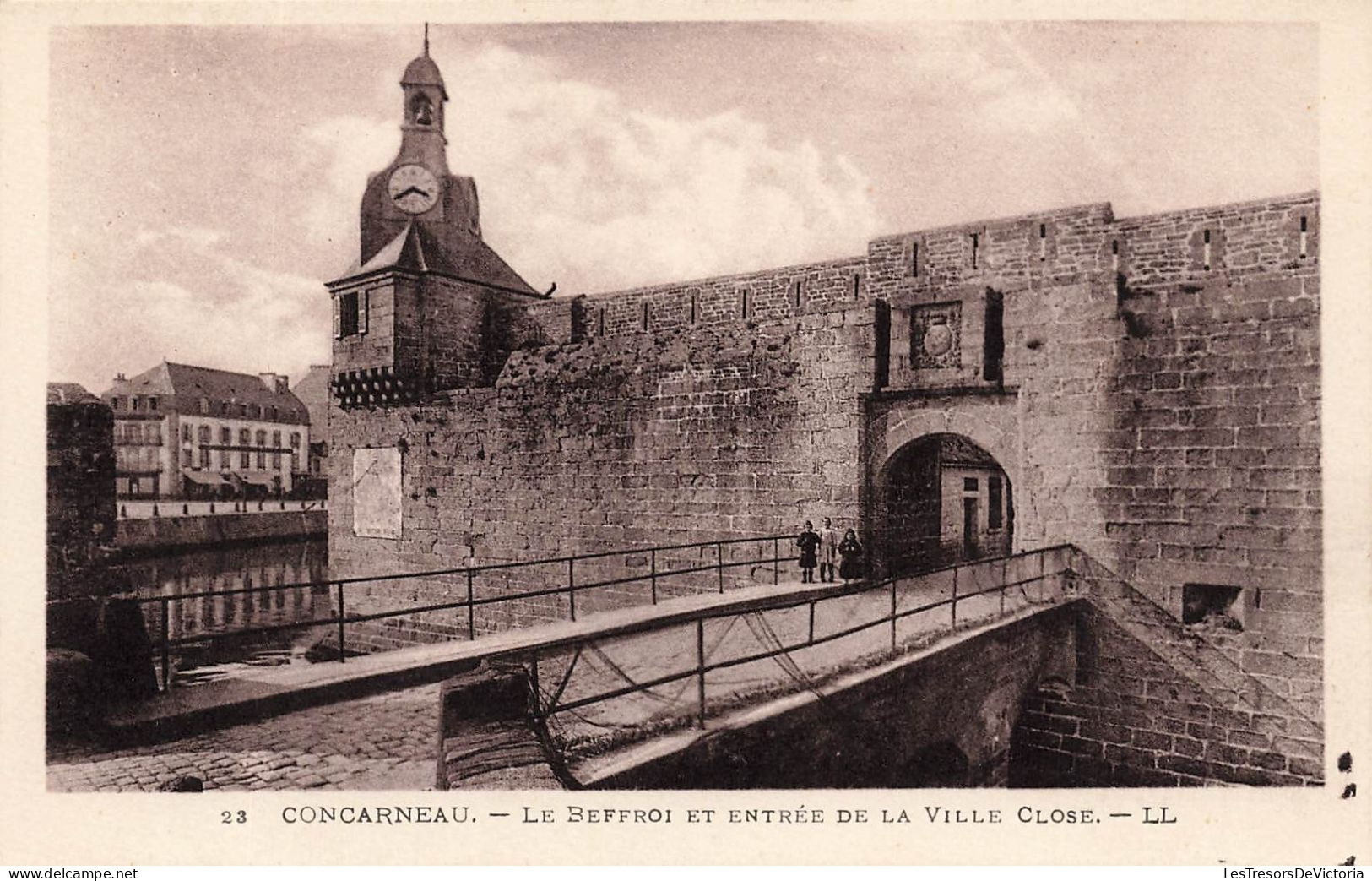 FRANCE - Concarneau - Le Beffroi Et Entrée De La Ville Close - L L - Vue De L'entrée - Carte Postale Ancienne - Concarneau