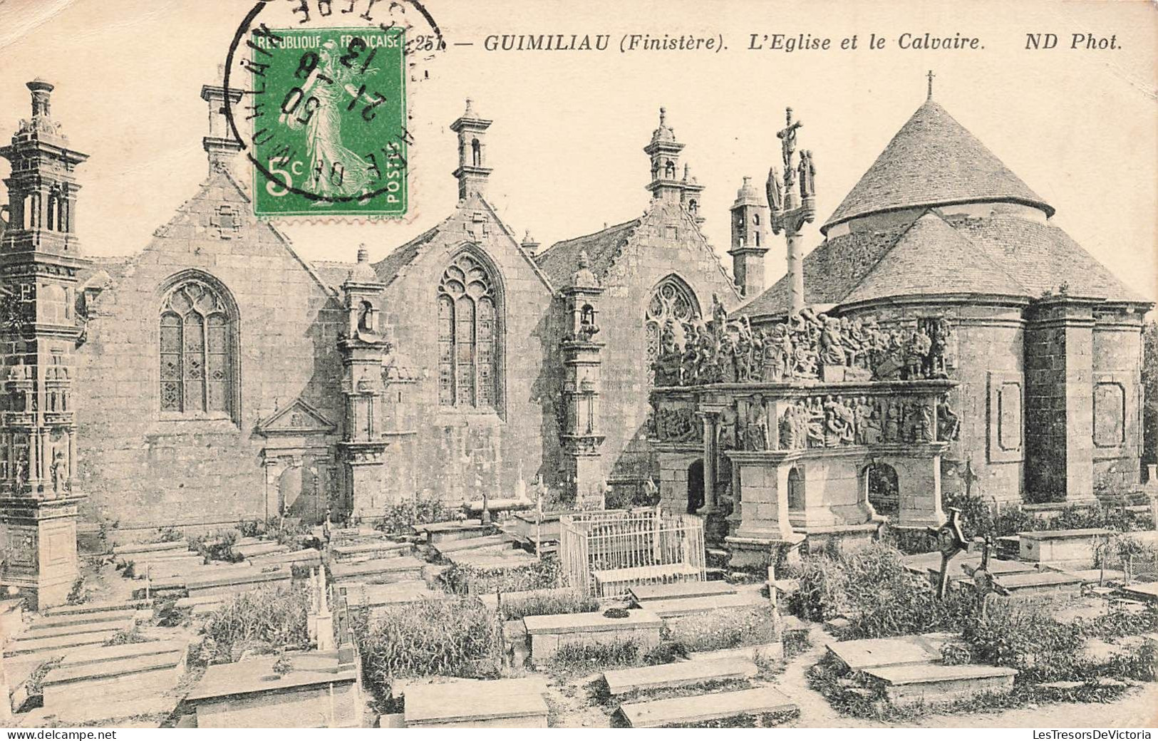 FRANCE - Guimiliau (Finistère) - Vue Générale De L'église Et Le Calvaire - N D Phot - Carte Postale Ancienne - Guimiliau
