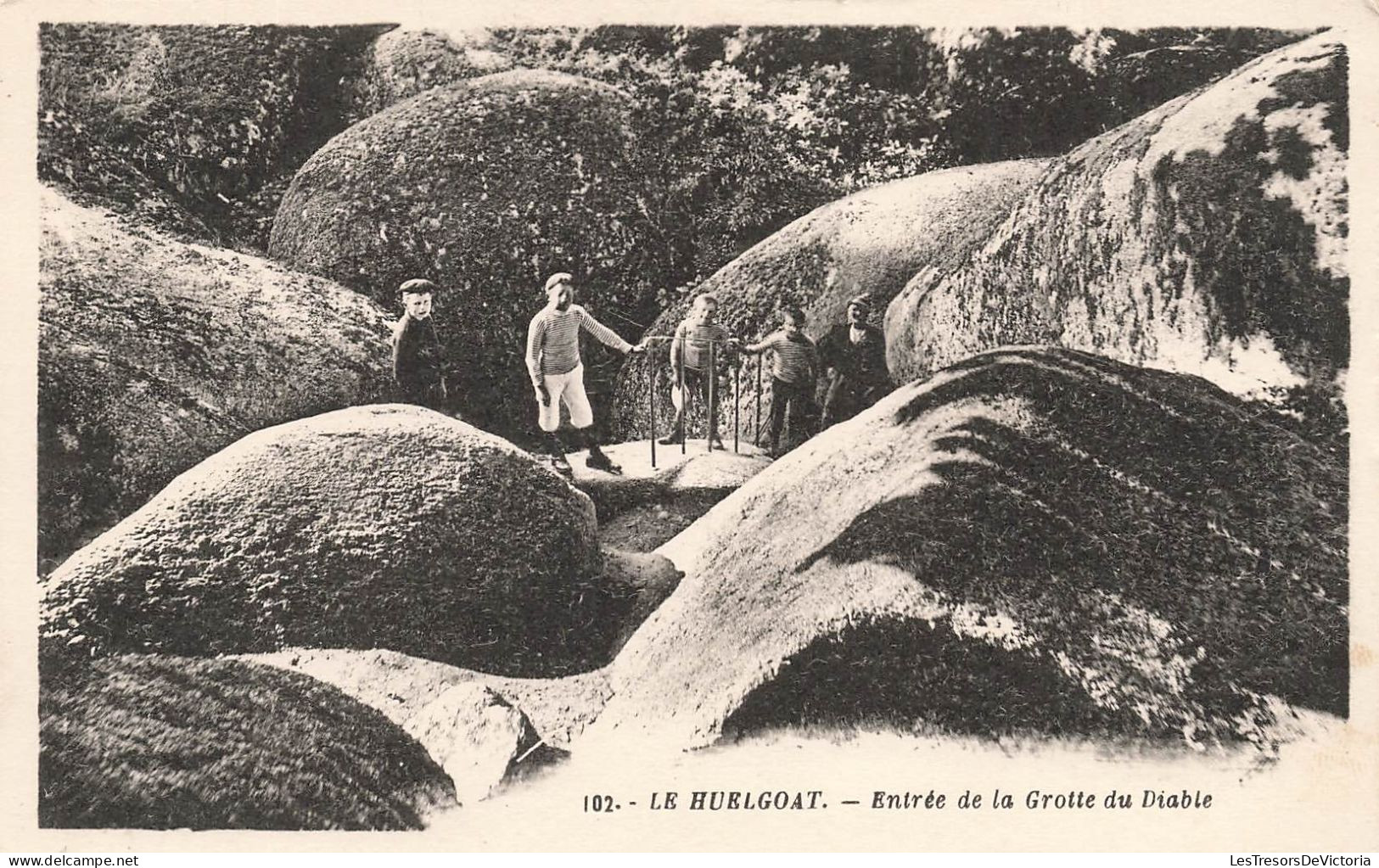 FRANCE - Le Huelgoat - Vue Sur L'entrée De La Grotte Du Diable - Carte Postale Ancienne - Huelgoat
