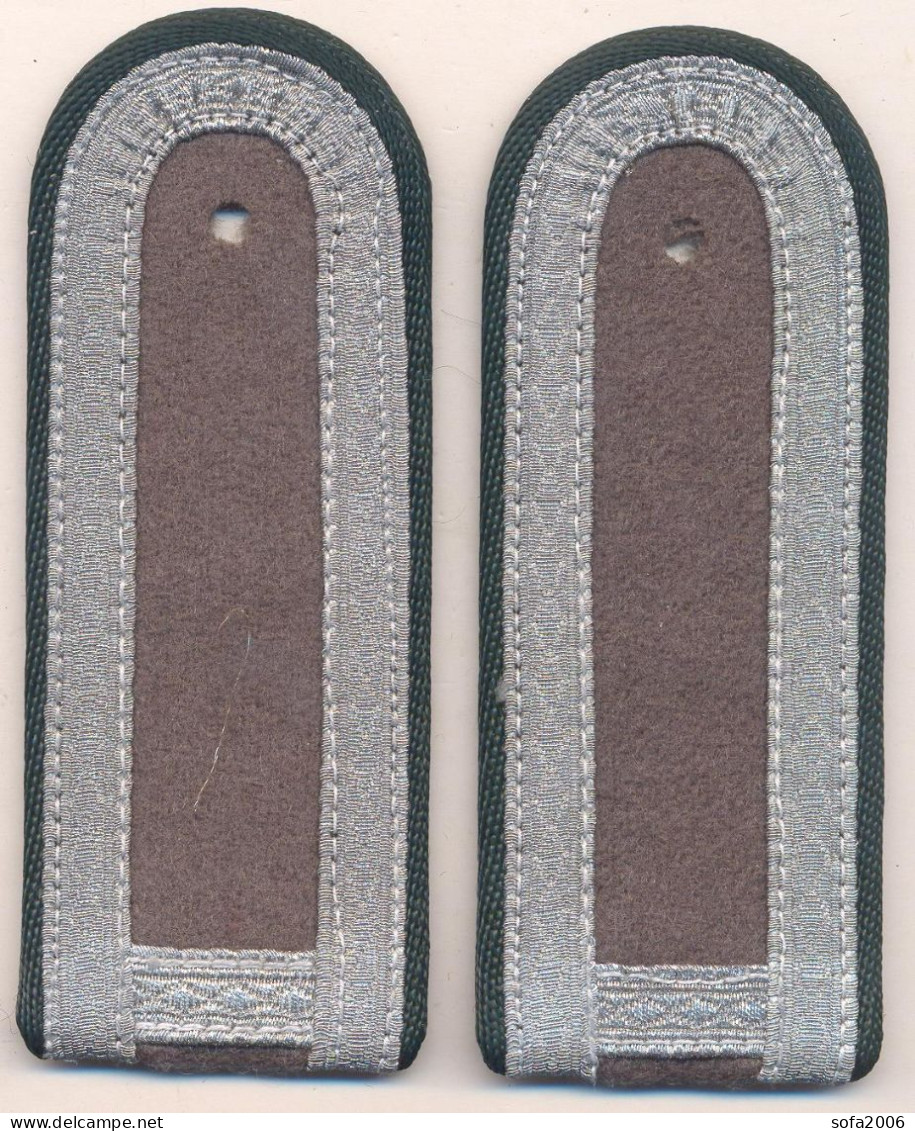 Shoulder Straps. Epaulettes. Schulterklappen Schultergurte. Germany.Unterfeldwebel.Ingenieurtruppen. - Patches