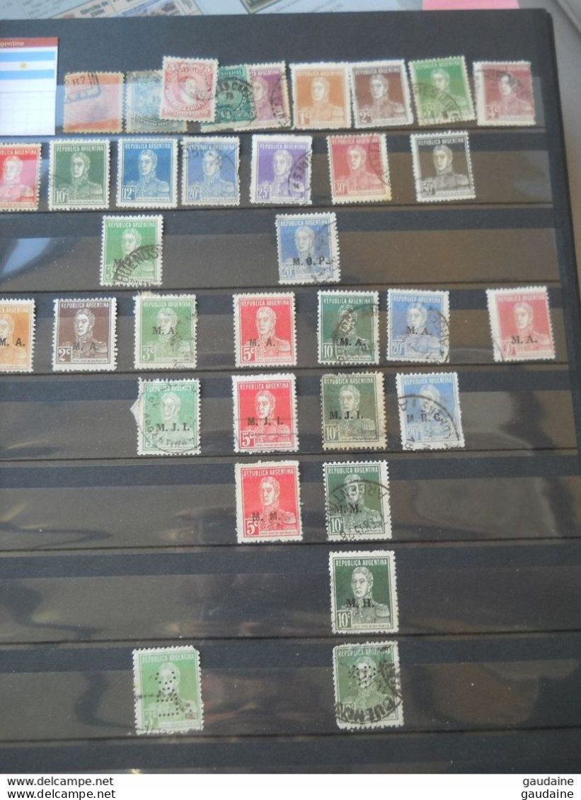 ARGENTINE - ARGENTINA - LOT DE 200 TIMBRES DIFFERENTS - SET - COLLECTION - Collections, Lots & Series