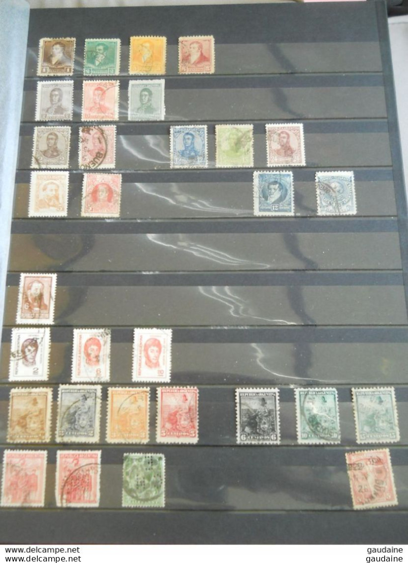 ARGENTINE - ARGENTINA - LOT DE 200 TIMBRES DIFFERENTS - SET - COLLECTION - Lots & Serien