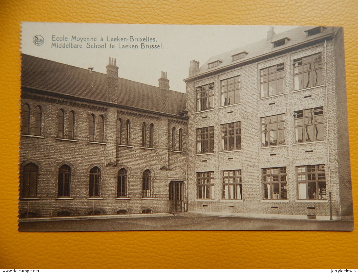 LAEKEN - BRUXELLES - BRUSSEL - Ecole Moyenne  à Laeken - Middelbare School Te Laeken - Enseignement, Ecoles Et Universités