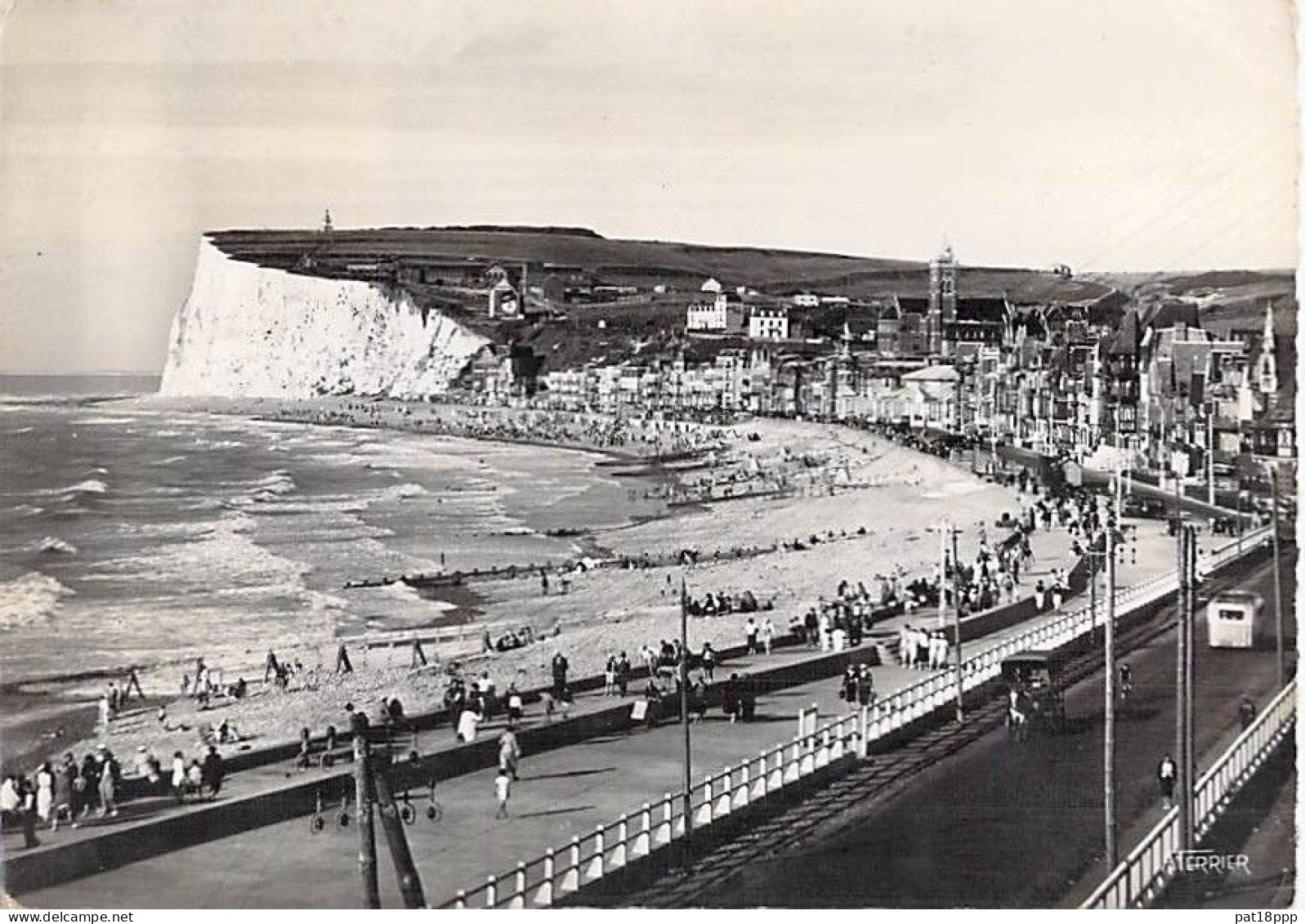 Bon Lot de 70 CPSM dentelées noir/blanc (11 couleur) PLAGES de FRANCE (30 PF + 40 GF) dont VUES AÉRIENNES (0.15 €/carte)