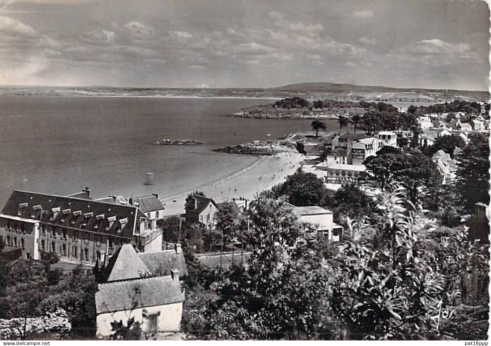 Bon Lot de 70 CPSM dentelées noir/blanc (11 couleur) PLAGES de FRANCE (30 PF + 40 GF) dont VUES AÉRIENNES (0.15 €/carte)