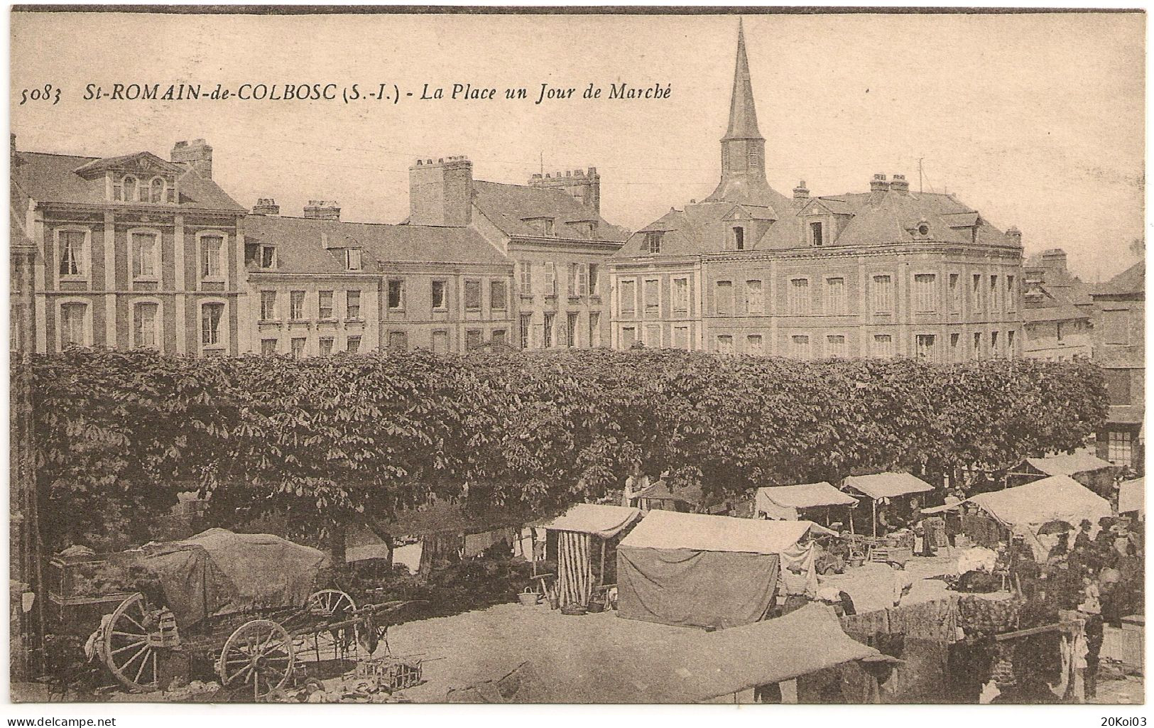 76 - St-Romain-de-Colbosc La Place Un Jour De Marchè_TTB CPA Vintage - Saint Romain De Colbosc