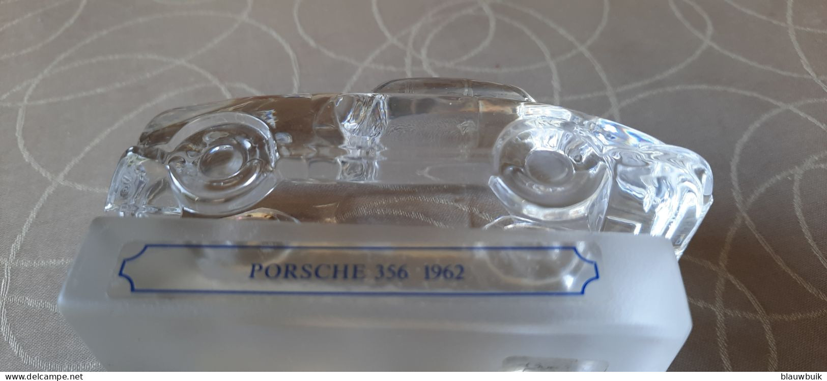 Goebel kristal Porsche 356 1962 + boek Porsche , een legende die voortduurt