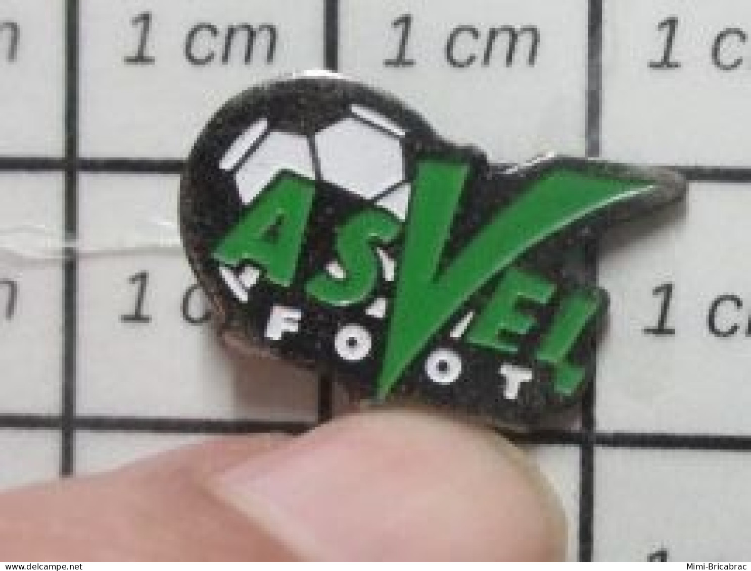 1616B Pin's Pins / Rare Et De Belle Qualité / SPORTS / CLUB FOOTBALL ASVEL VILLEURBANNE - Football