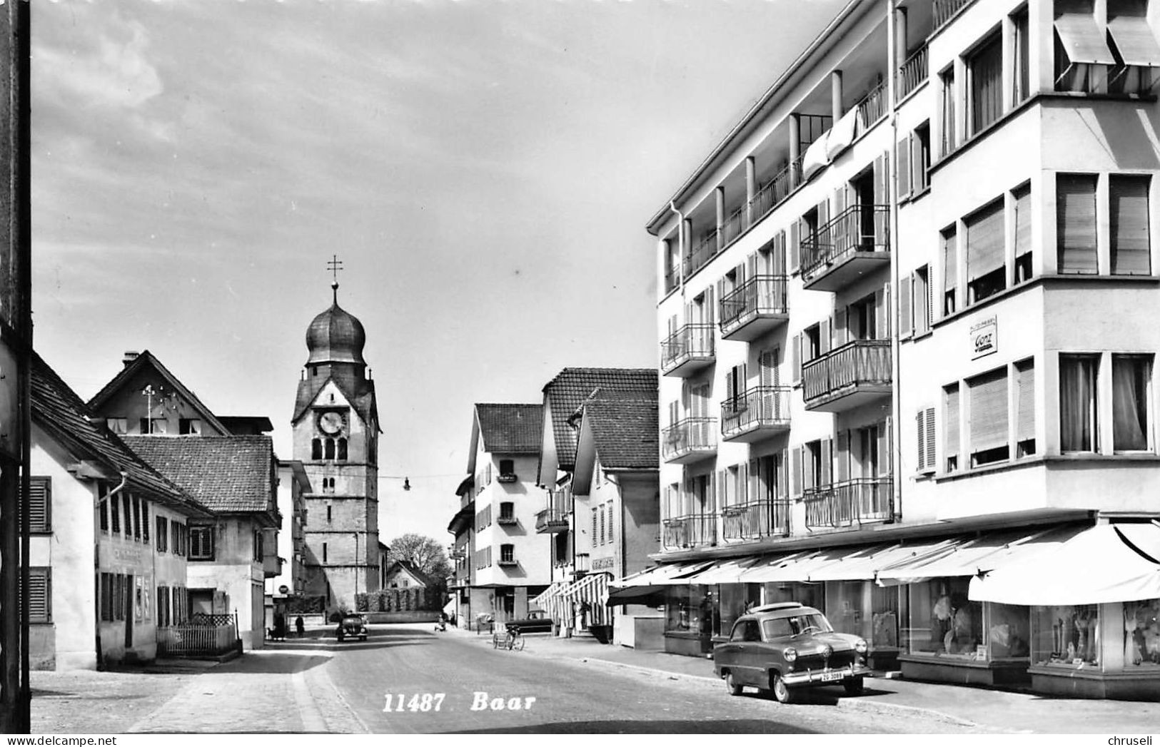 Baar Dorfstrasse Autos - Baar