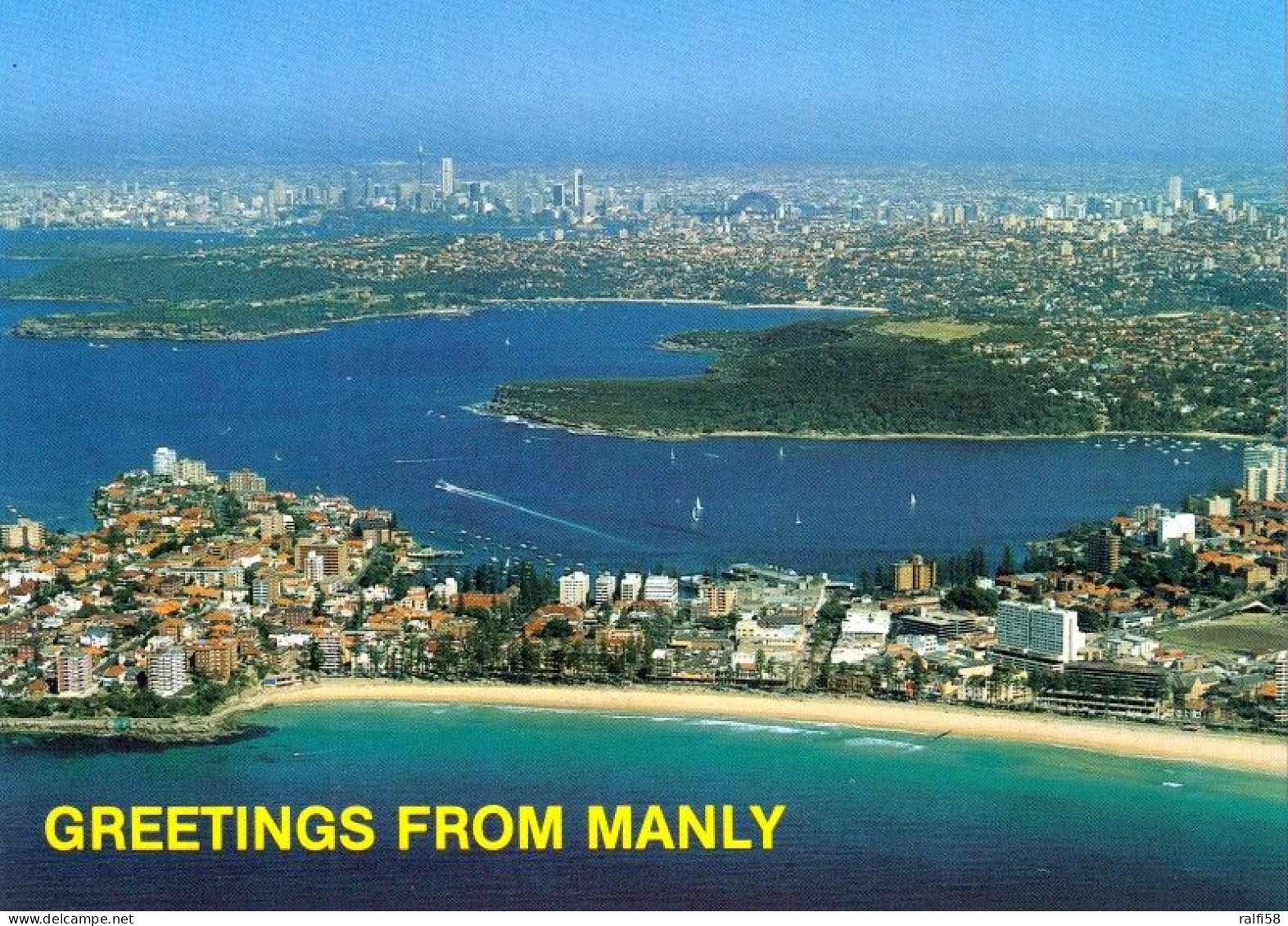 1 AK Australien * Blick Auf Manly - Ein Stadtteil Von Sydney - Im Hintergrund Die Skyline Von Sydney * - Sydney