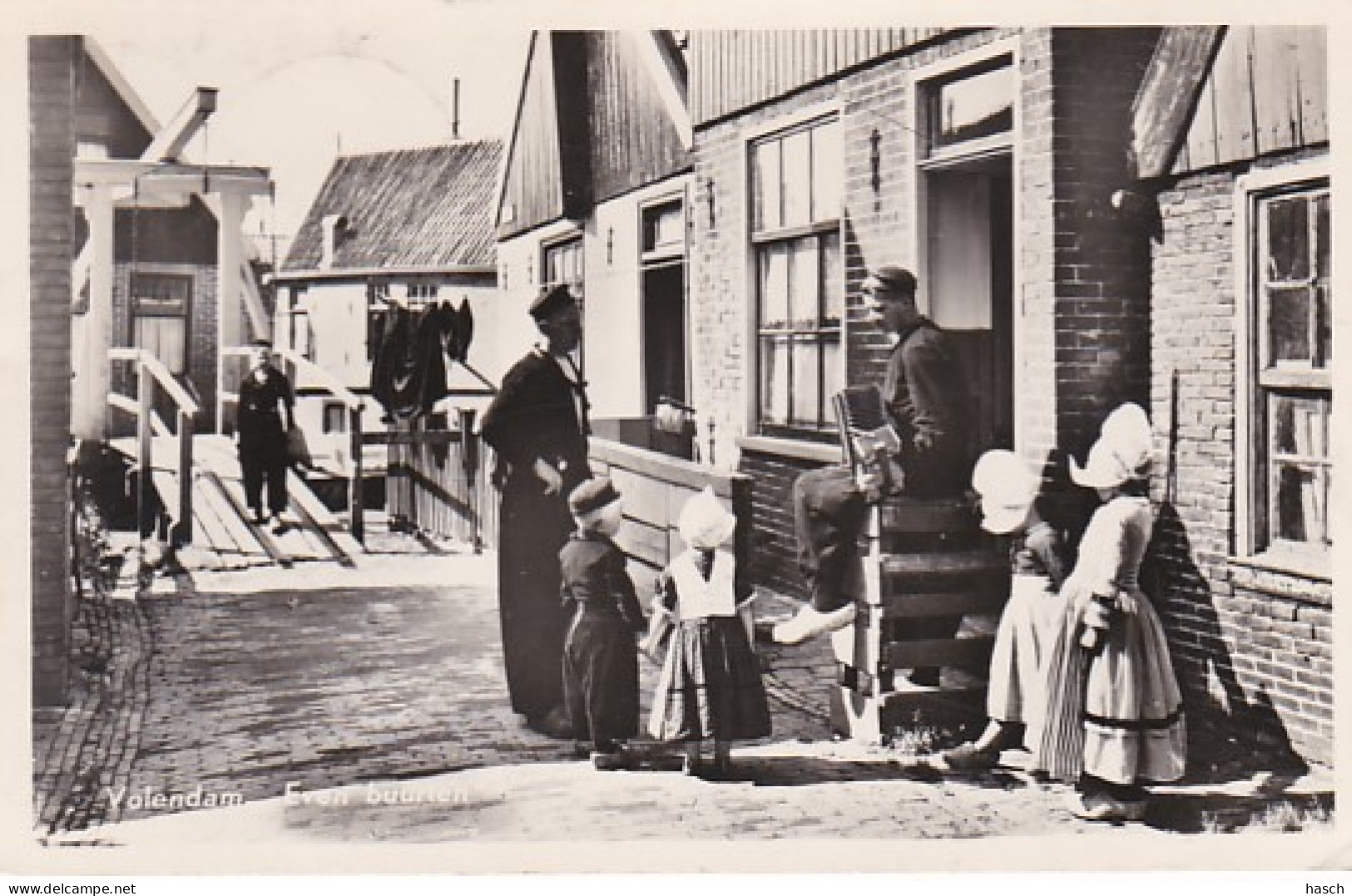 37659Volendam, Even Buurten 1956 - Volendam