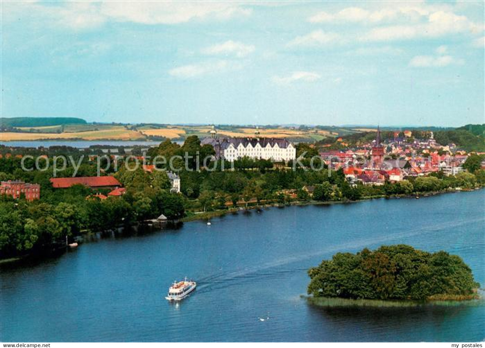 73636231 Ploen See Blick Zum Schloss Seenlandschaft Holsteinische Schweiz Fliege - Ploen