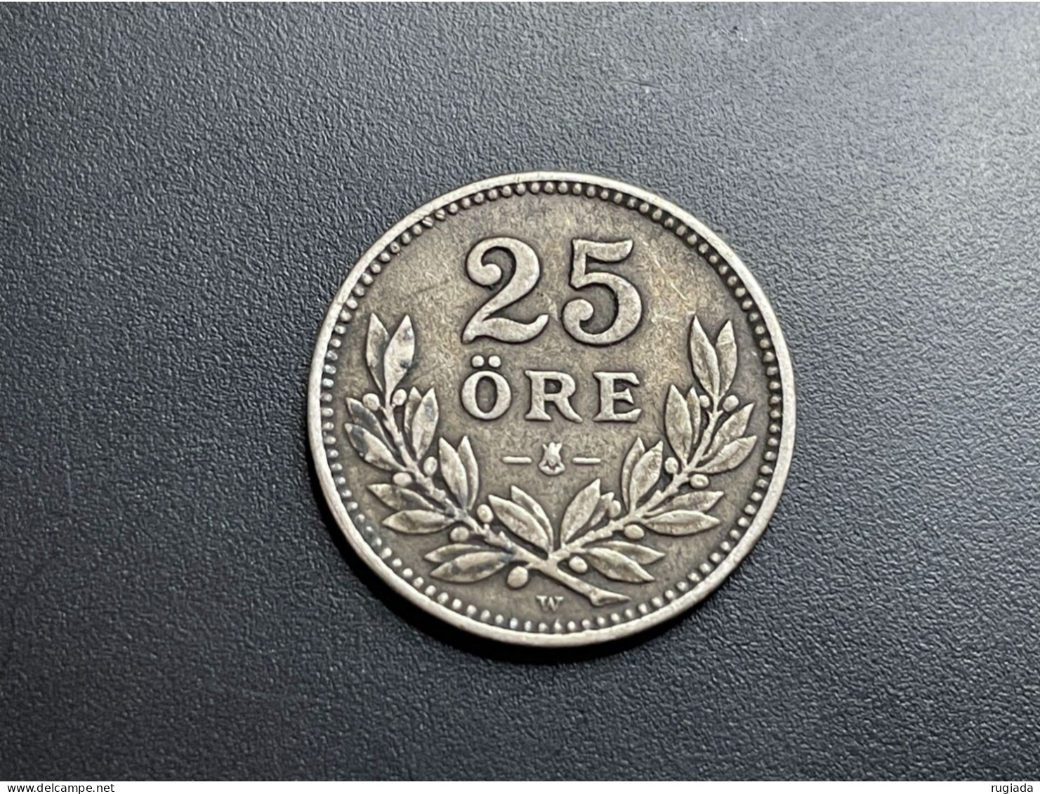 1910 W Sweden 25 Ore Silver Coin .60, VF Very Fine - Suède