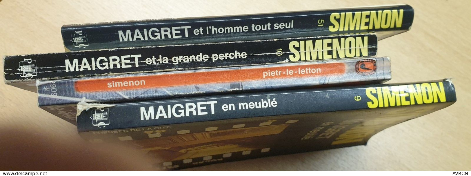 GEORGES SIMENON. LE COMMISSAIRE MAIGRET. 16 VOLUMES.