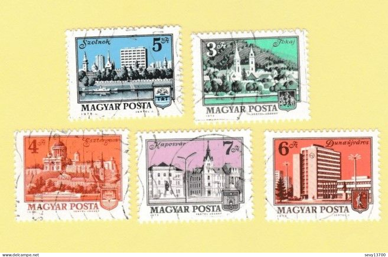 Hongrie - Magyar Posta - Lot De 57 Timbres Les Constructions (Chateaux, Immeubles Barrages ....) - Collections