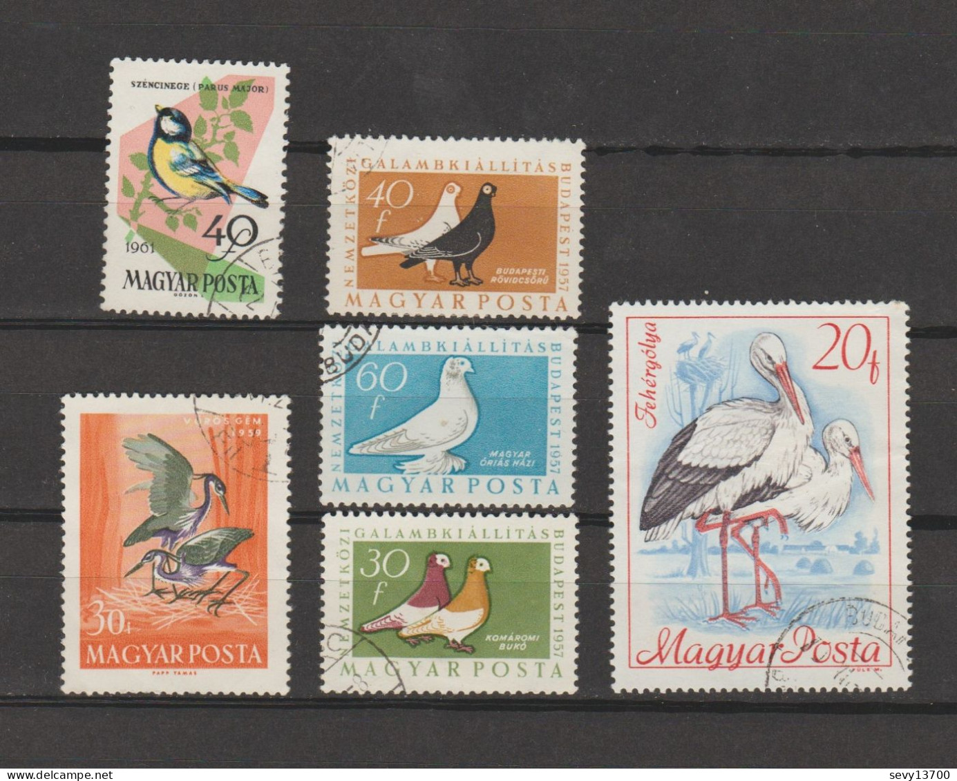 Hongrie  - Magyar Posta - Lot De 41 Timbres -  20 Timbres Les Oiseaux 21 Timbres Les Fleurs - Lotes & Colecciones