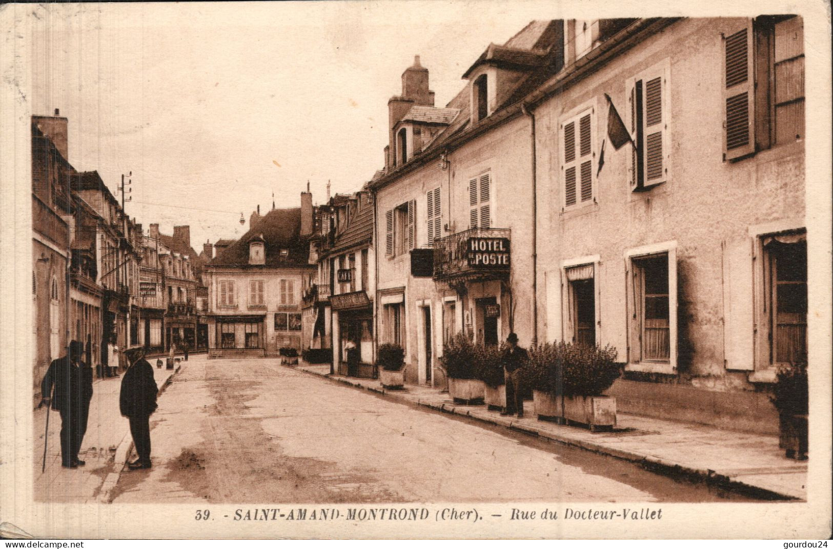 SAINT-AMAND - MONTROND - Rue Du Docteur Vallet - Saint-Amand-Montrond