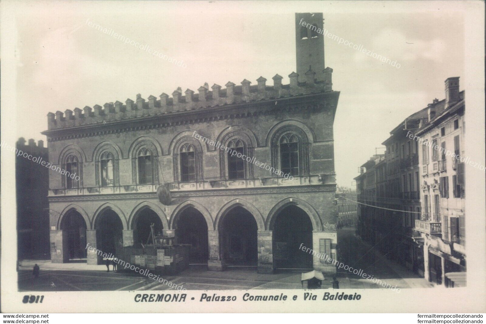 I612 Cartolina Cremona Citta'    Palazzo Comunale E Via Baldesio Regno - Cremona
