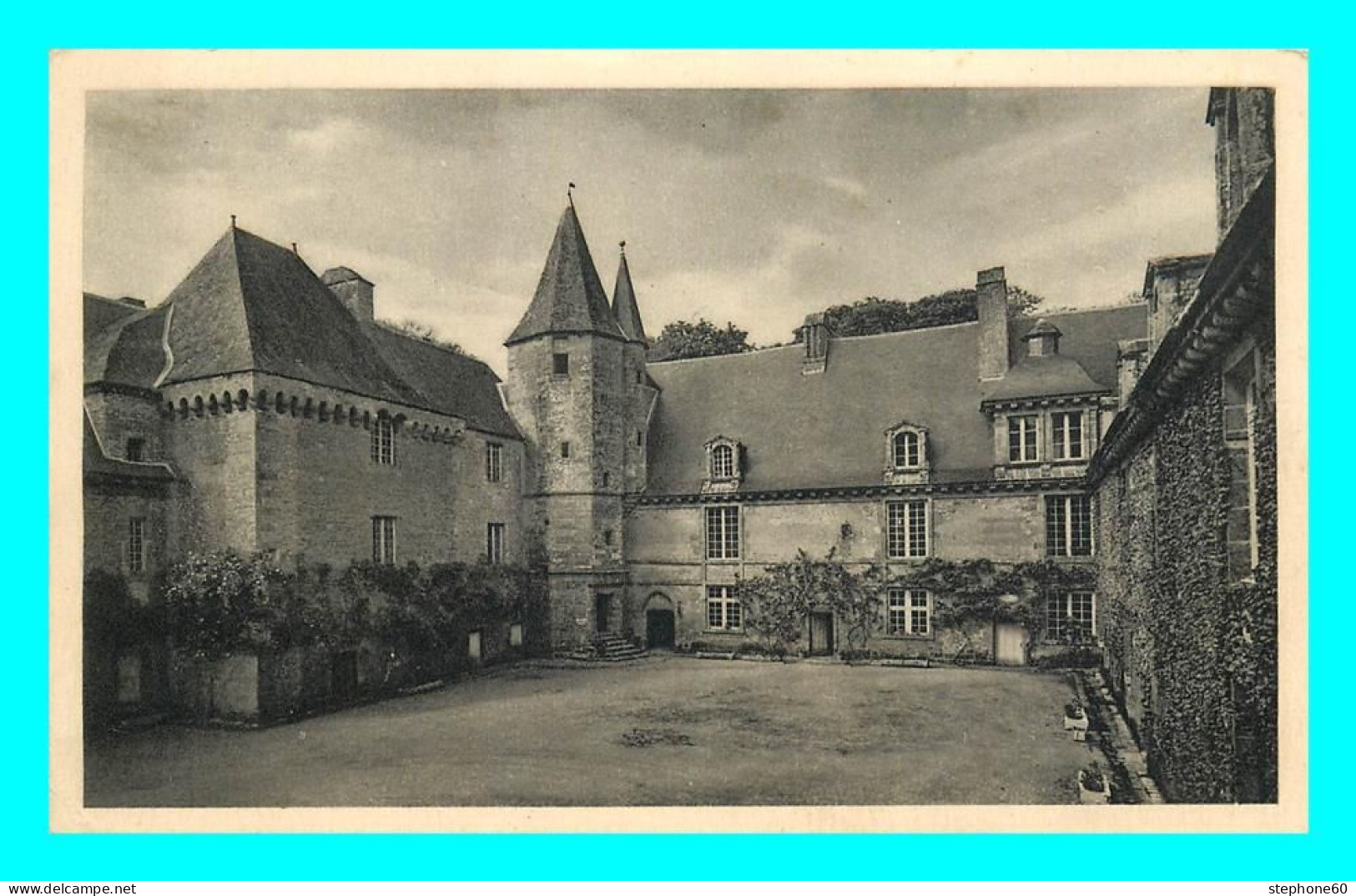 A882 / 081 61 - CARROUGES Chateau La Cour - Carrouges