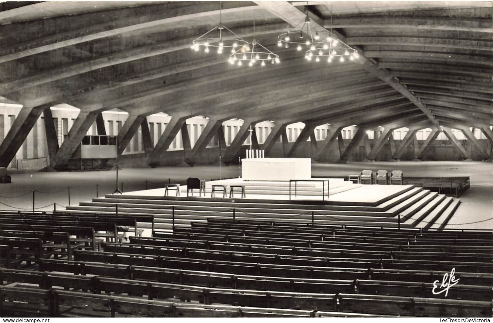 FRANCE - Lourdes - Intérieur De L'église Souterraine St Pie X - Carte Postale Ancienne - Lourdes