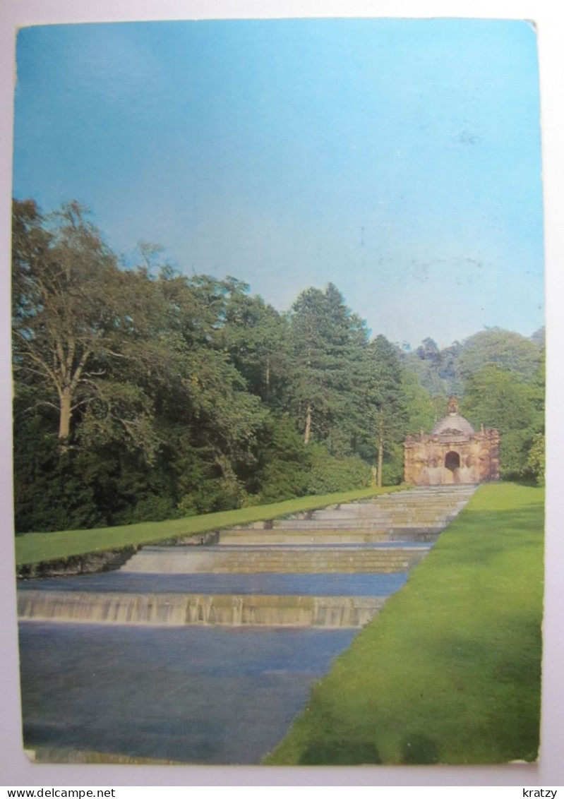 ROYAUME-UNI - ANGLETERRE - DERBYSHIRE - BAKEWELL - Chatsworth House - The Cascade - Derbyshire