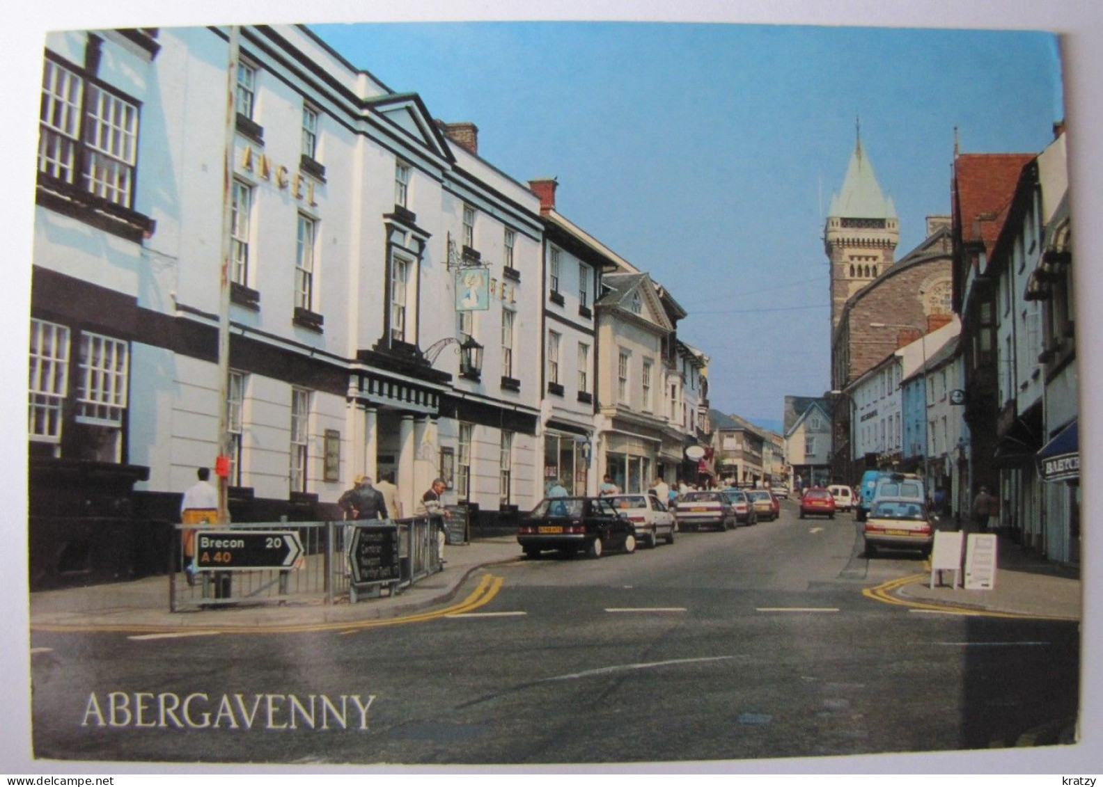 ROYAUME-UNI - PAYS DE GALLES - AVERGAVENNY - Cross Street - Monmouthshire