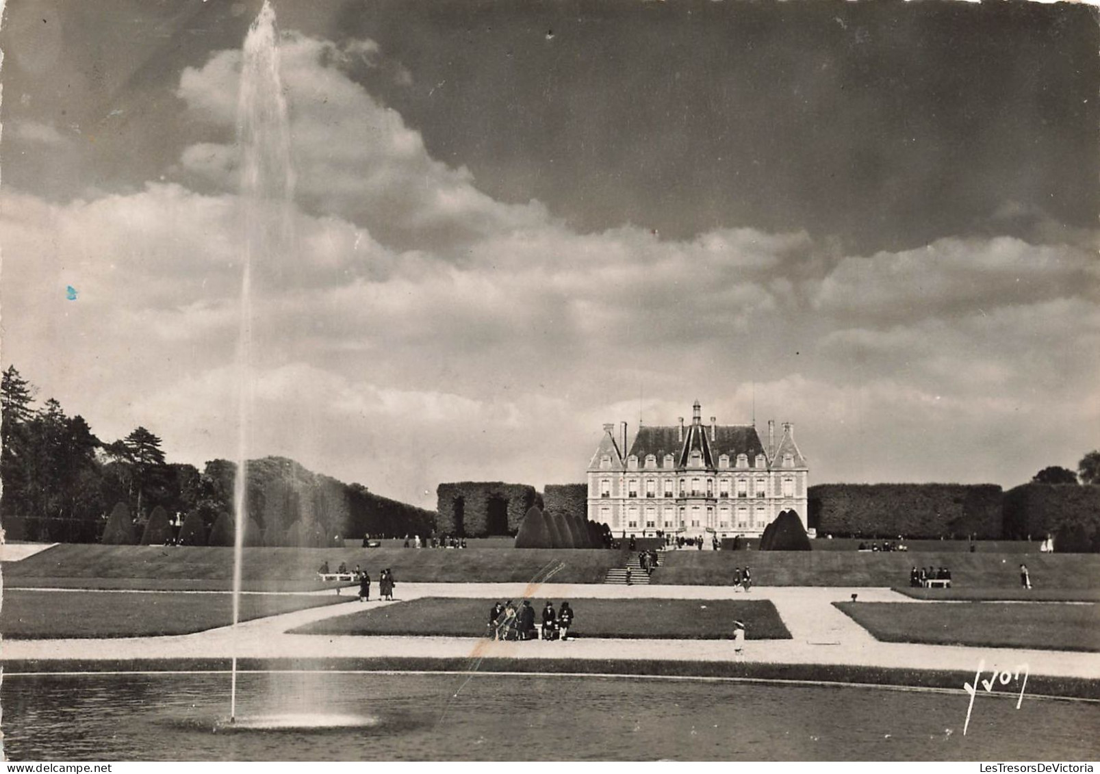 FRANCE - Sceaux - Le Château Vu Du Parc - Carte Postale - Sceaux