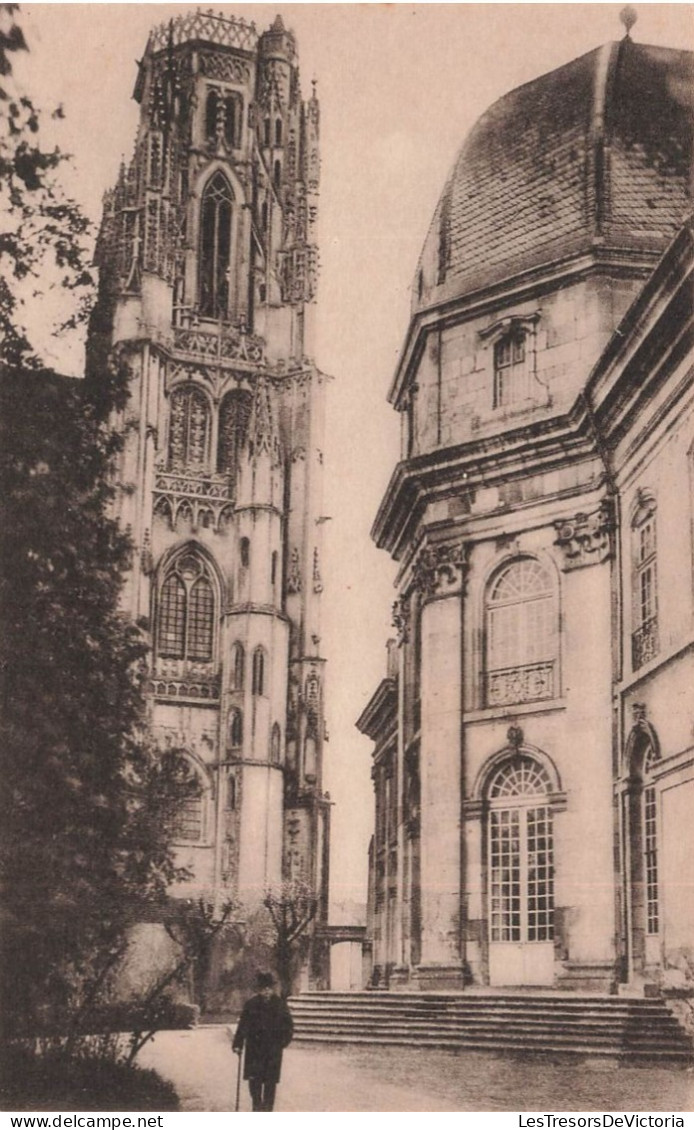 FRANCE - Toul - Vue Sur La Cathédrale Et L'hôtel De Ville Prise Du Jardin De L'ancien évêché - Carte Postale Ancienne - Toul