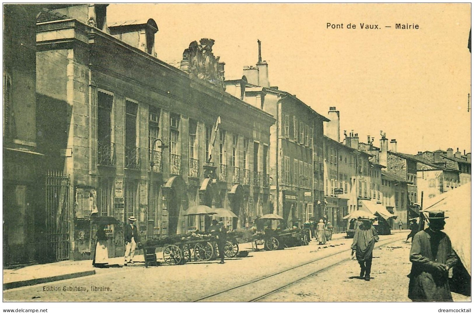 01 PONT-DE-VAUX. Mairie Et Vendeurs De Quatre-Saisons - Pont-de-Vaux