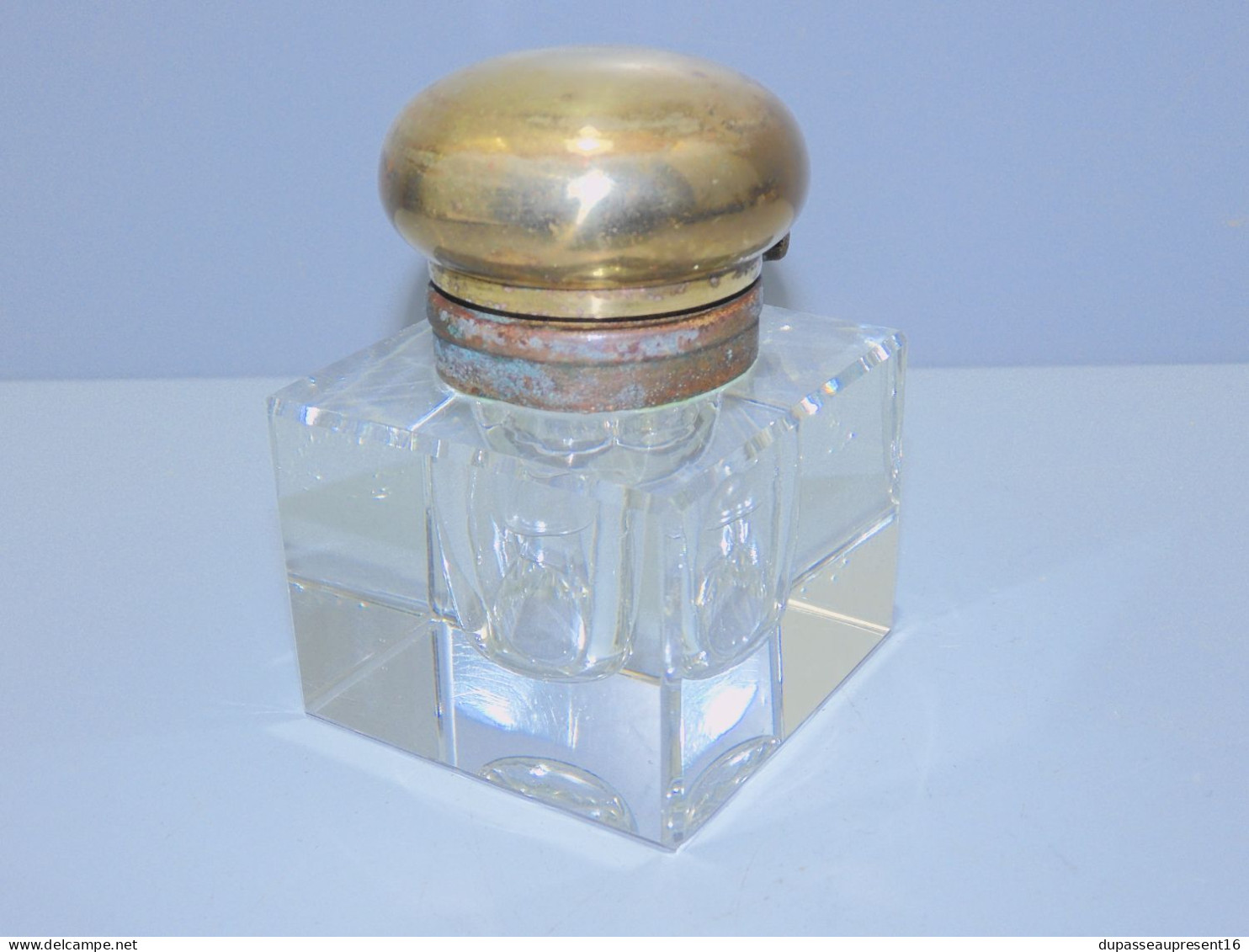 - ANCIEN ENCRIER CRISTAL  Non Signé Jus De GRENIER Avec Son Godet VERRE    E - Inkwells