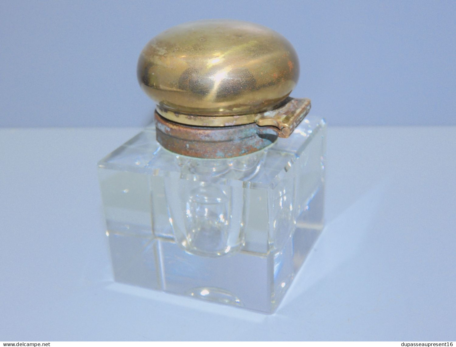 - ANCIEN ENCRIER CRISTAL  Non Signé Jus De GRENIER Avec Son Godet VERRE    E - Inkwells