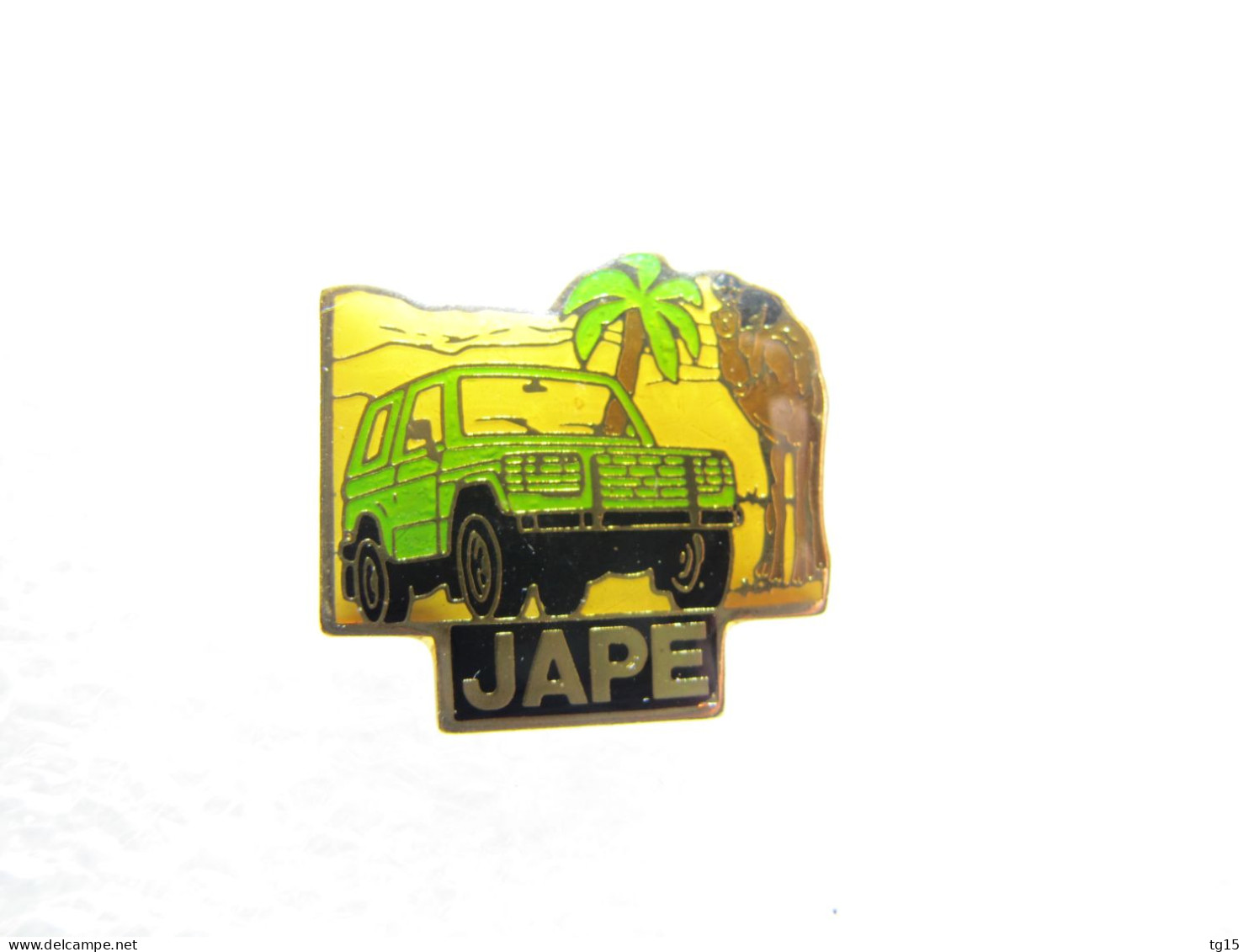 RARE PIN'S  MITSUBISHI  PAJERO  JAPE  PALMIER  CHAMEAU - Mitsubishi