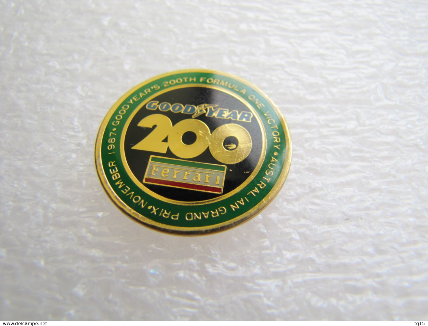 RARE PIN'S    FERRARI  200 ème VICTOIRE  GOODYEAR  AUSTRALIAN GRAND PRIX 1987 - Ferrari