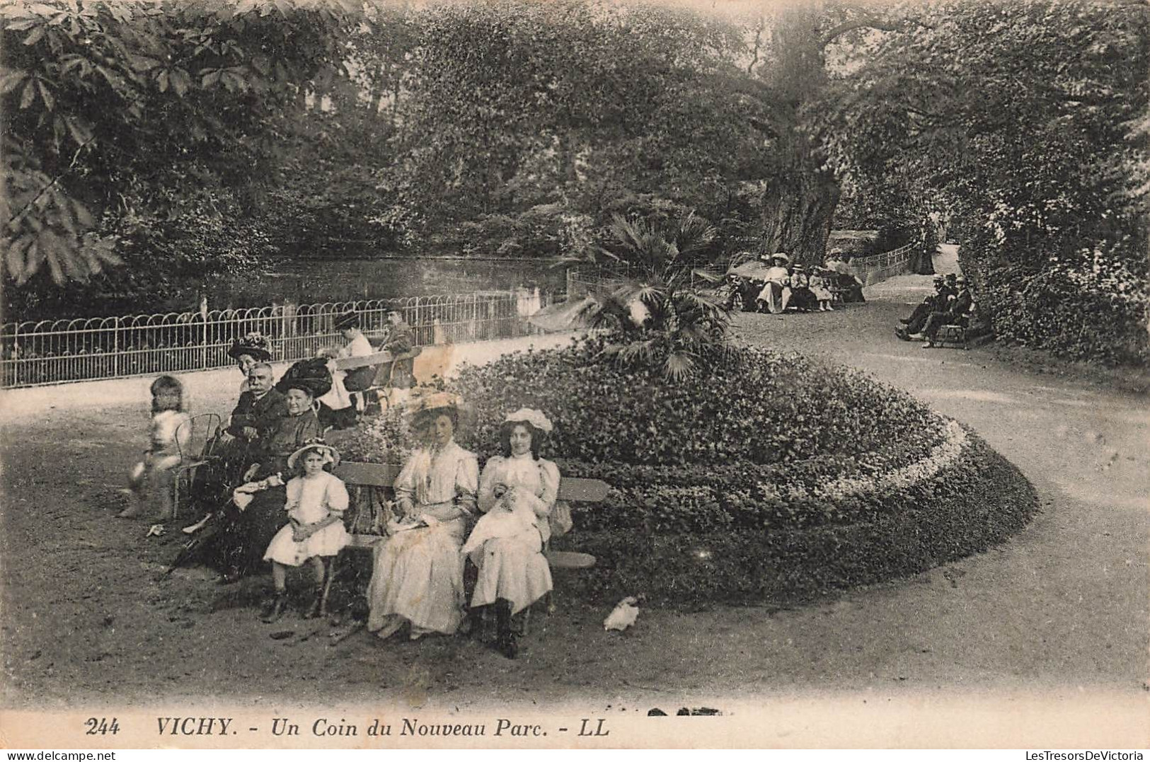 FRANCE - Vichy - Vue Sur Un Coin Du Nouveau Parc - L L - Vue D'ensemble - Animé - Carte Postale Ancienne - Vichy