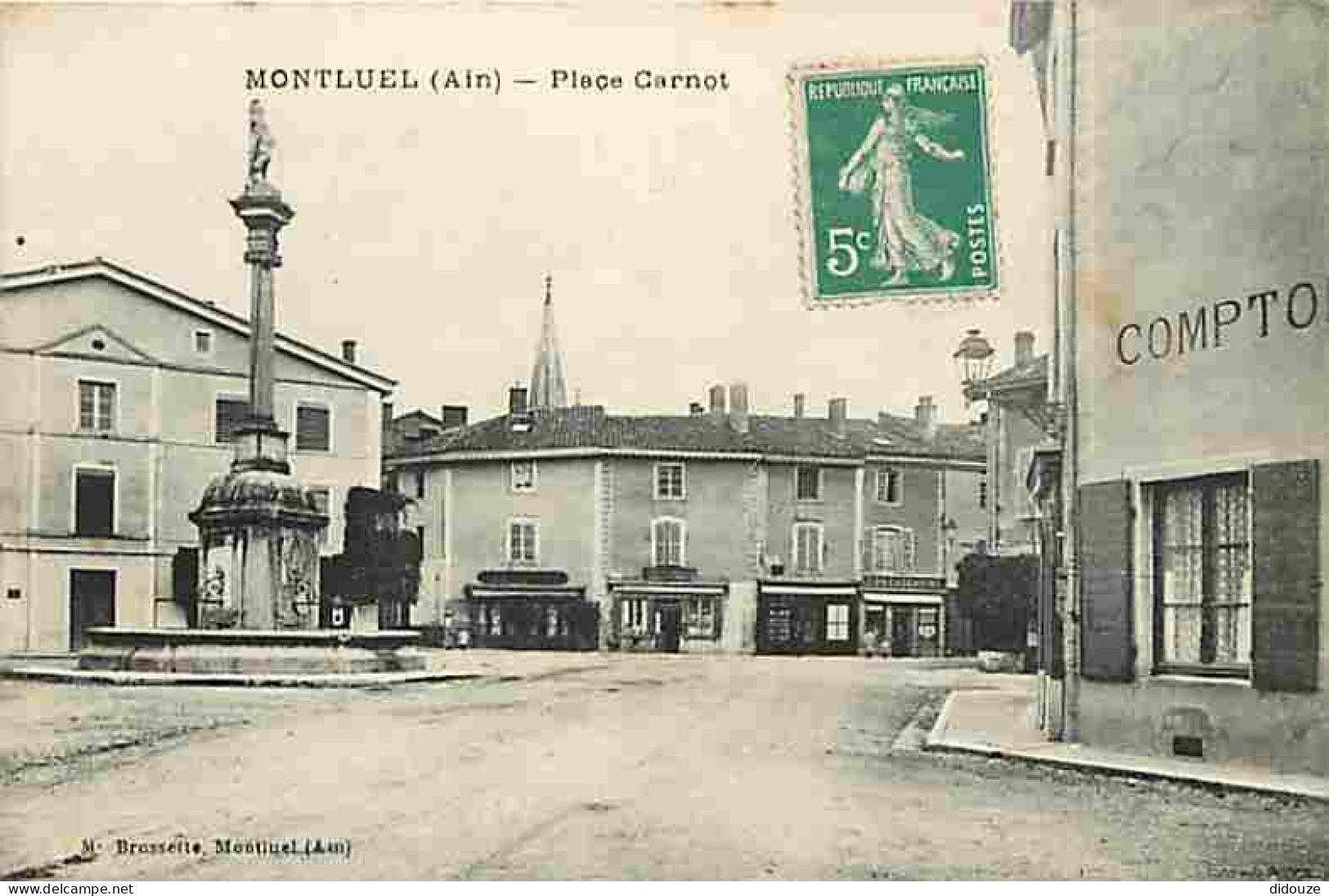 01 - Montluel - Place Carnot - CPA - Voir Scans Recto-Verso - Montluel