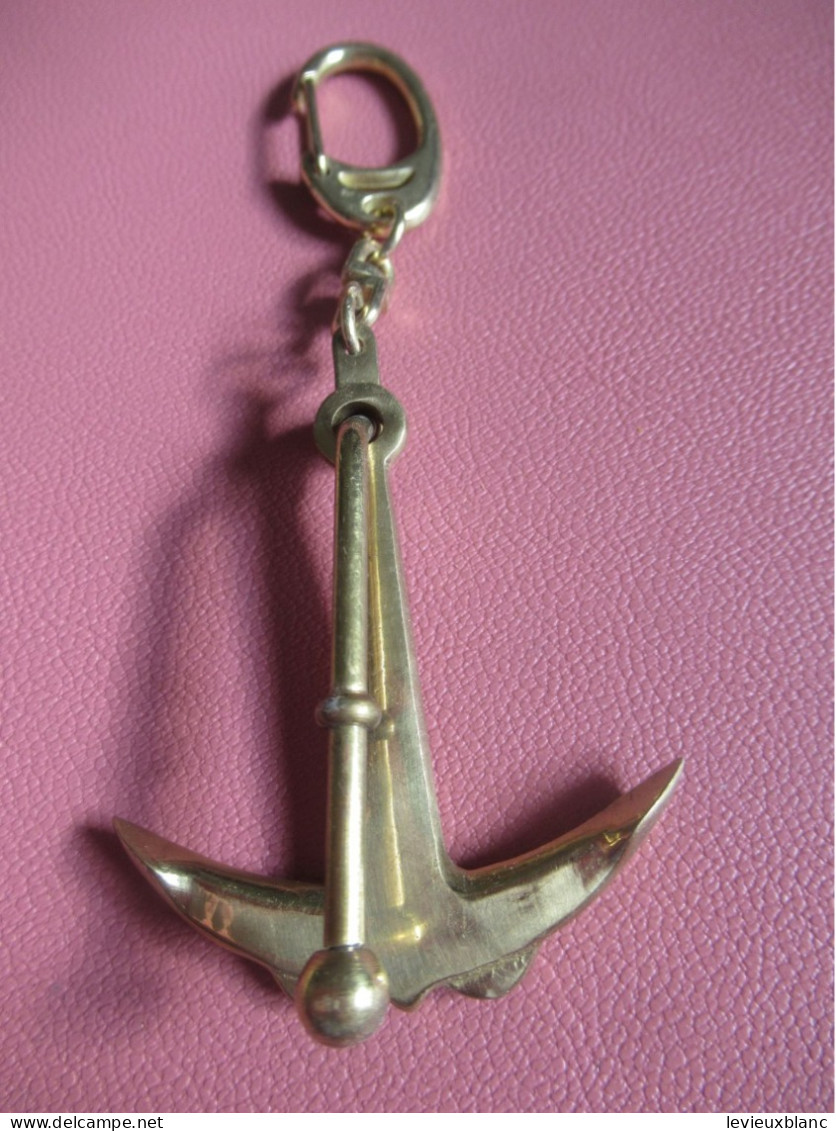 Porte-clé  Ancien/Avec Ancre Marine Miniature/  Ancre Marine  / Bronze Moulé  Et Chaînette / Vers 1990- 2000     POC755 - Llaveros