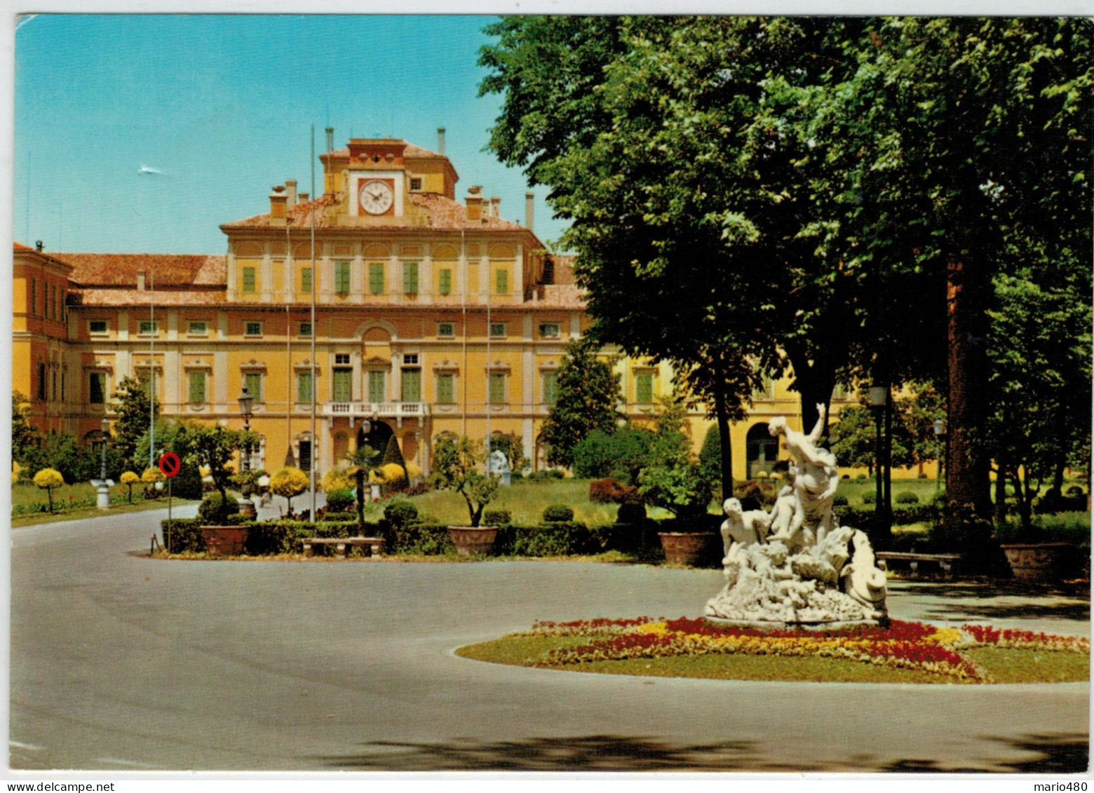 PARMA  IL  GRUPPO  DI  SILENE  DI G.B. BOUDARD  CON IL  PALAZZO  DUCALE   (VIAGGIATA) - Parma