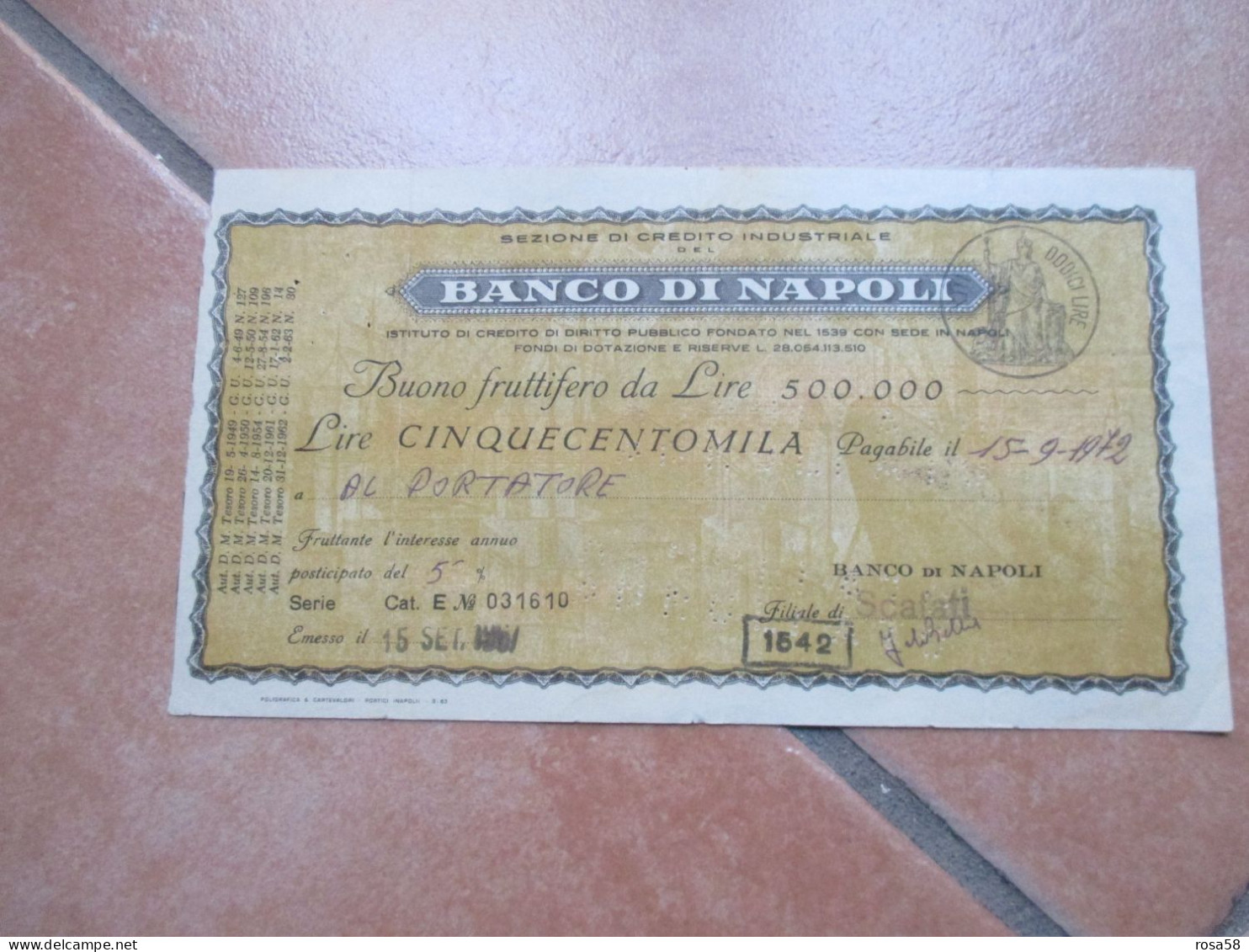 1967 BANCO Di NAPOLI Buono Fruttifero Da Lire 500.000 Interesse Annuo Posticipato Del 5% - Banco & Caja De Ahorros