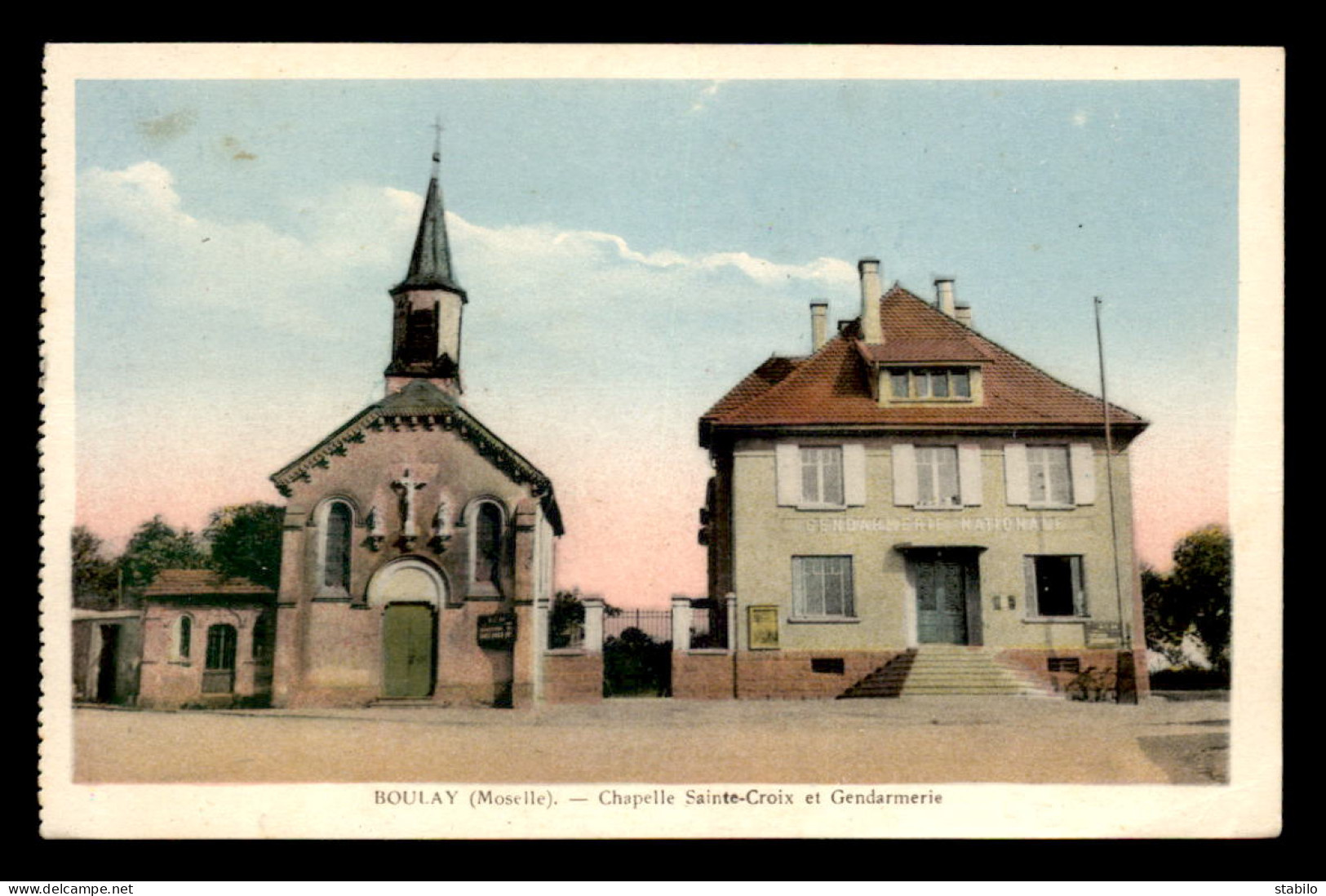 57 - BOULAY - CHAPELLE STE-CROIX ET GENDARMERIE - Boulay Moselle