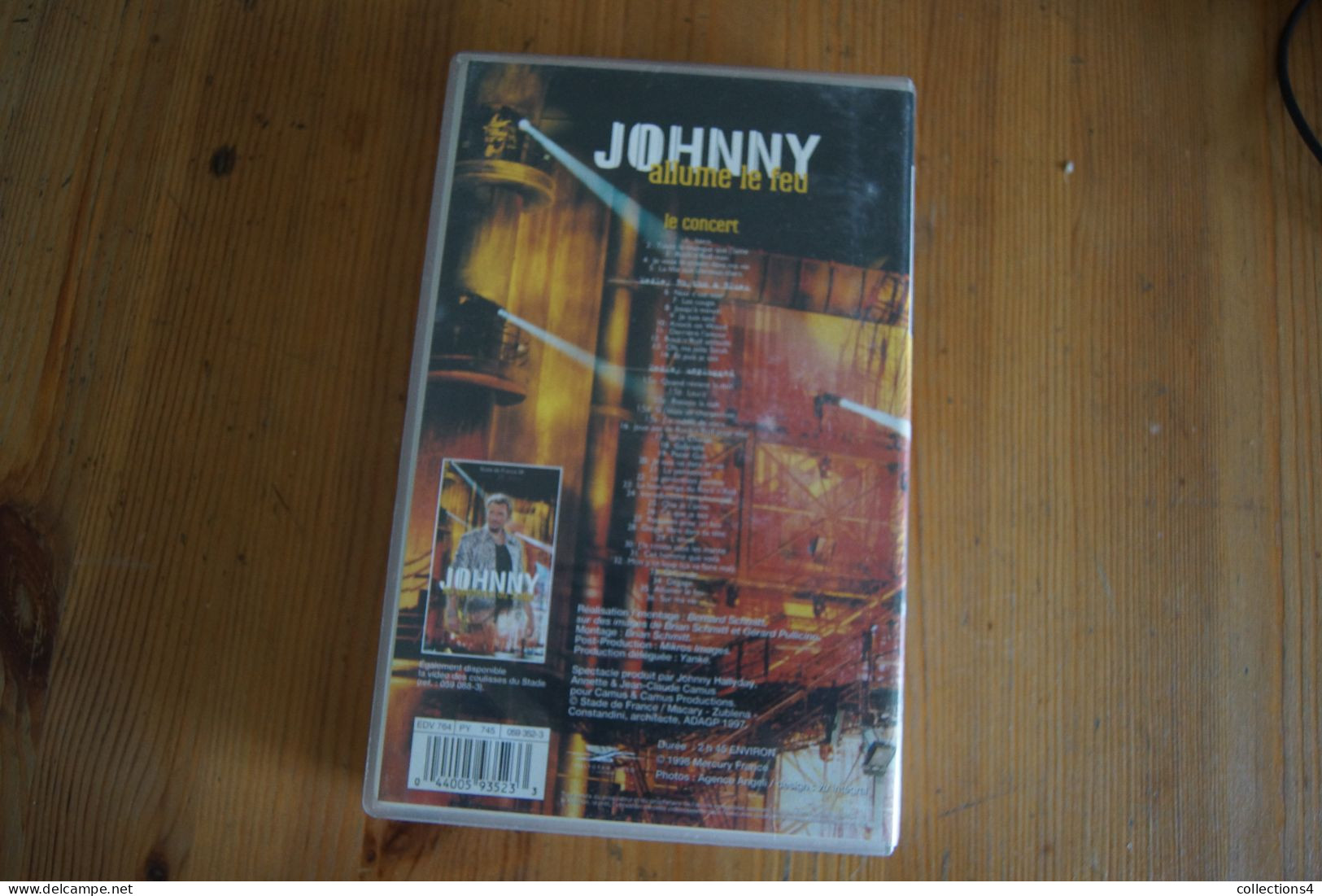 JOHNNY HALLYDAY ALLUME LE FEU VHS SORTIE 1998 - DVD Musicaux