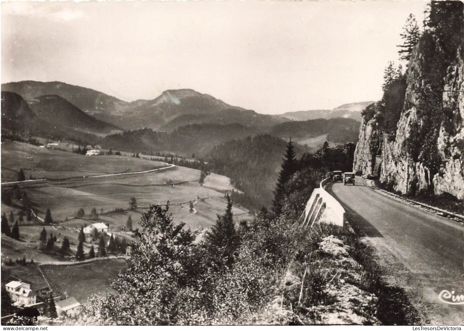 FRANCE - Les Rousses - Vue Sur La Route De Morez - Carte Postale - Autres & Non Classés