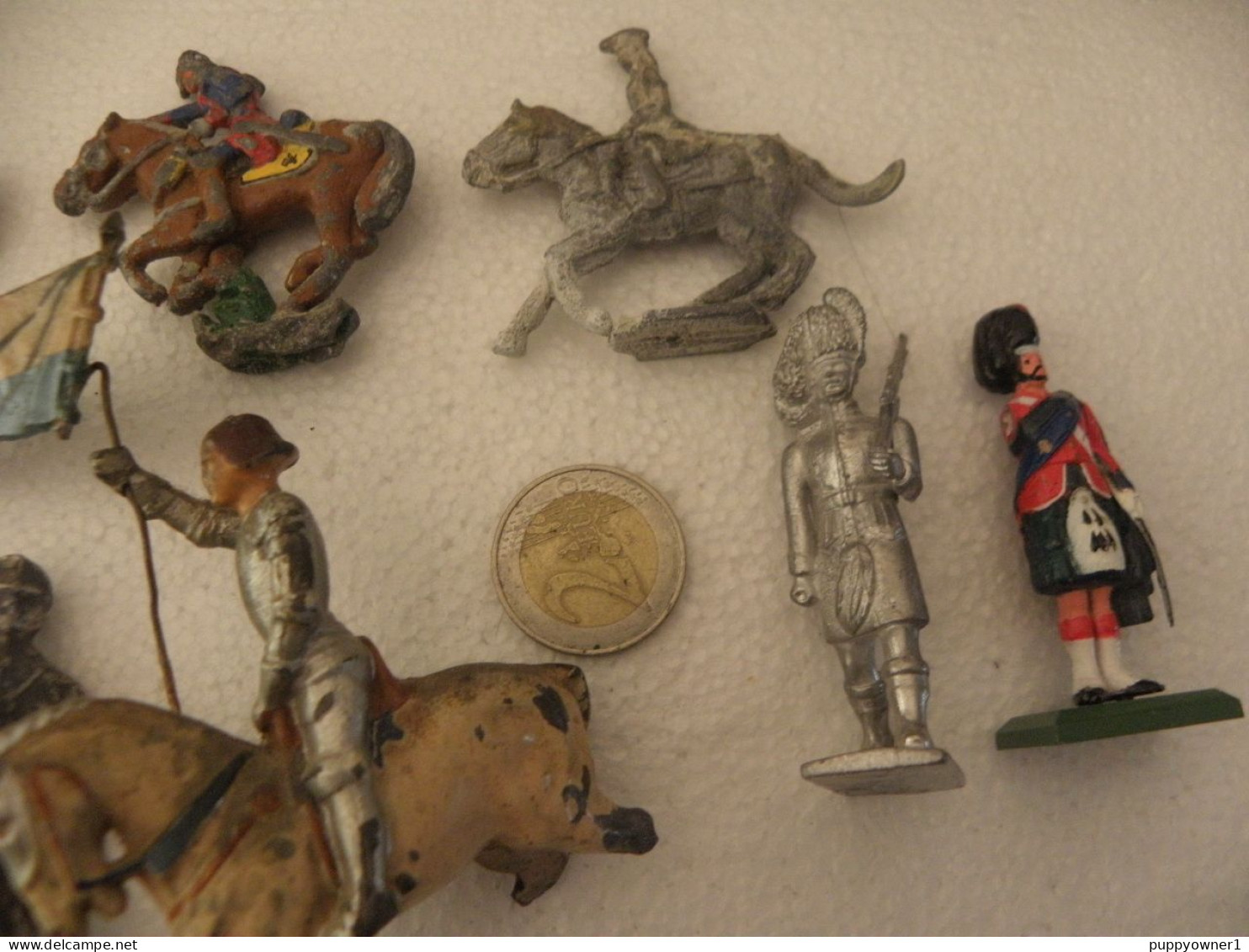 10 Antique Soldats Miniatures En Plomb - Soldatini Di Piombo
