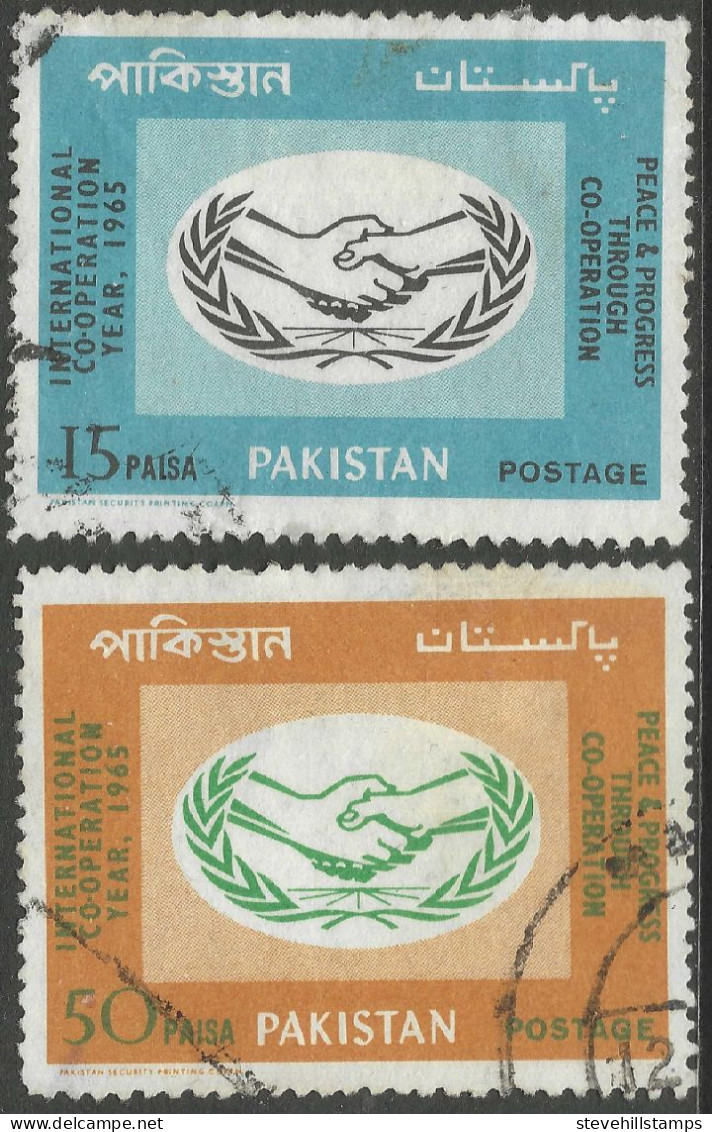 Pakistan. 1965 International Cooperation Year. Used Complete Set. SG 222-3. M3083 - Pakistan
