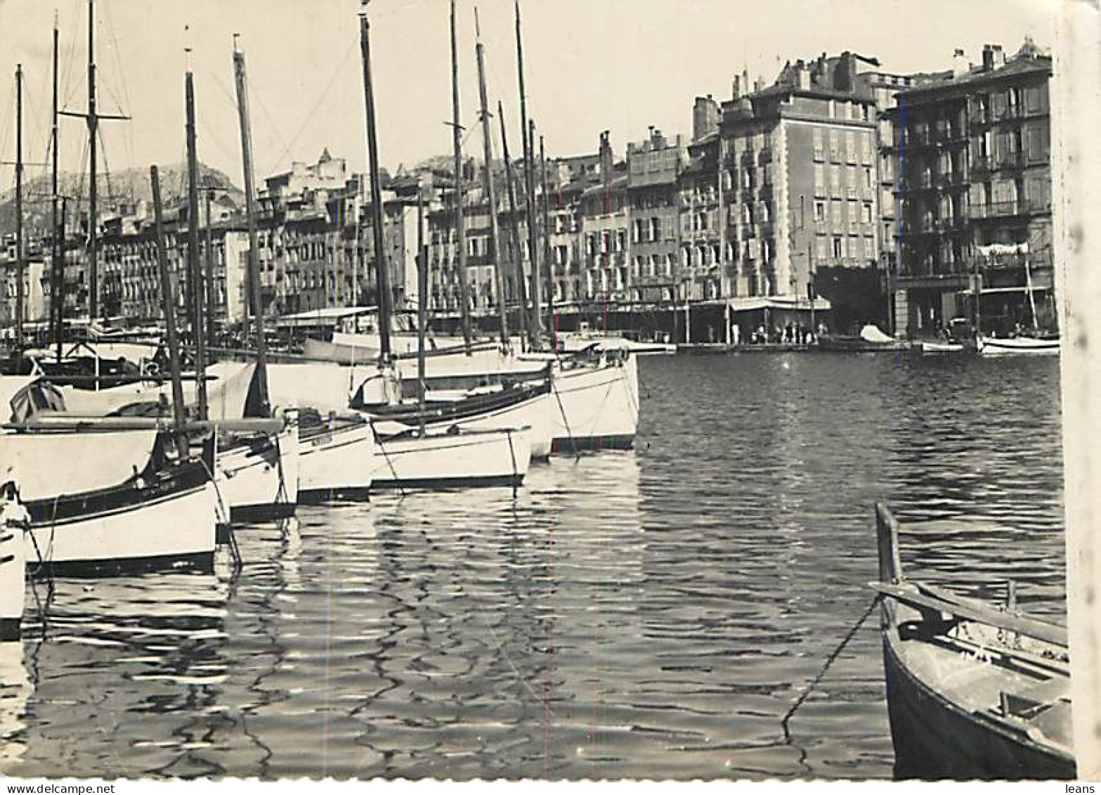 TOULON - LOT DE 146 CARTES POSTALES SEMI-MODERNES - 100 - 499 Cartes