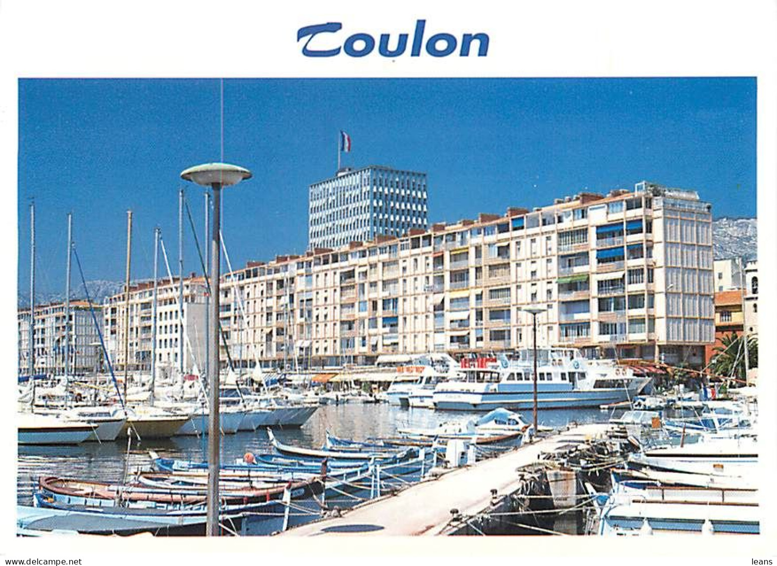 TOULON - LOT DE 146 CARTES POSTALES SEMI-MODERNES