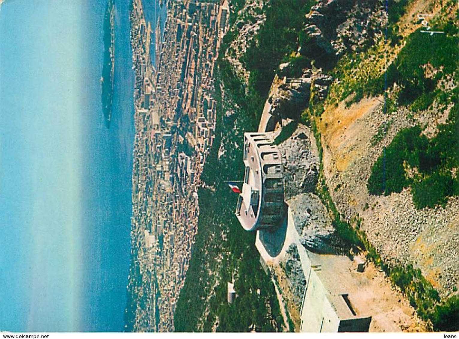 TOULON - LOT DE 146 CARTES POSTALES SEMI-MODERNES